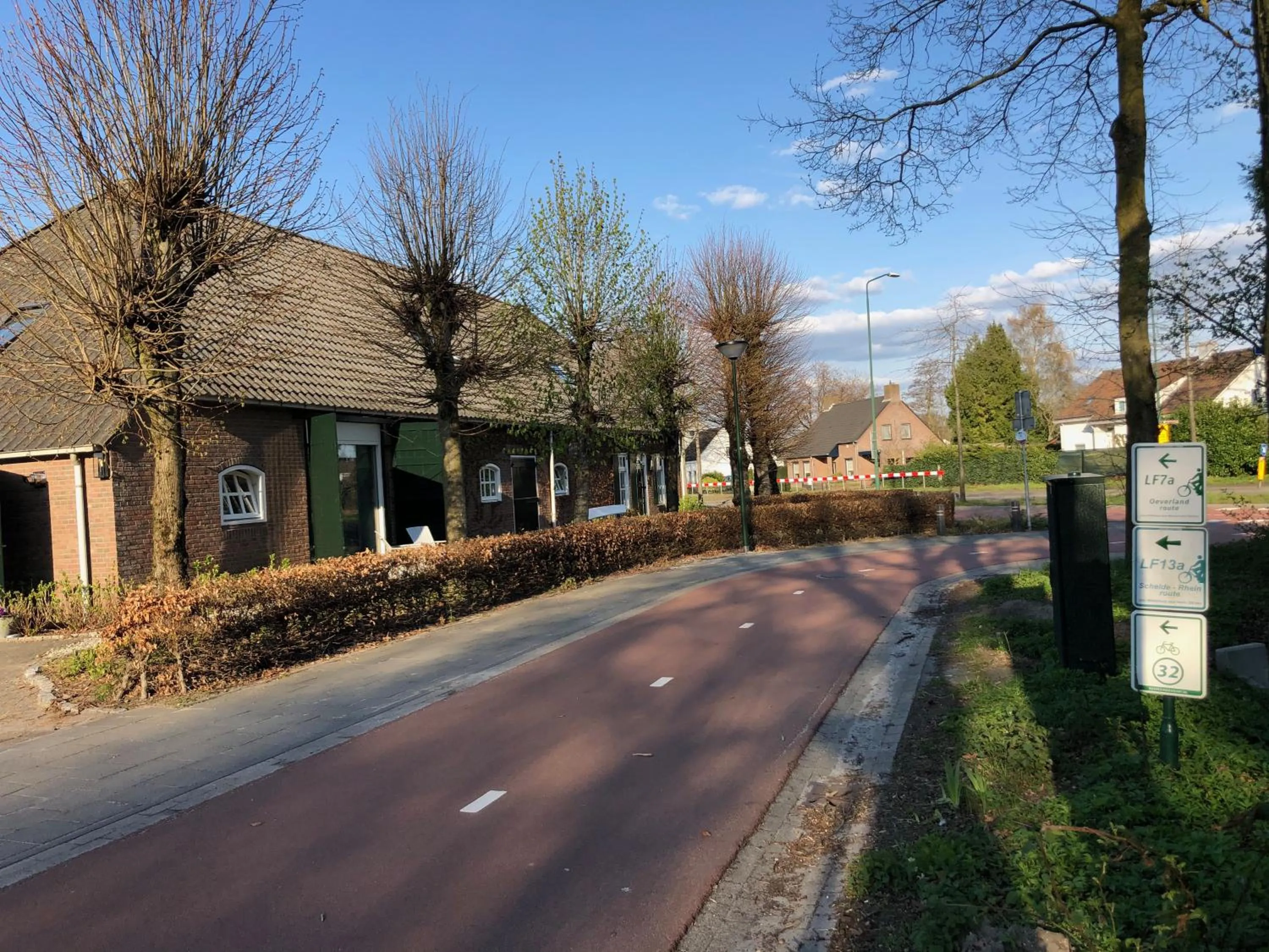 Cycling in BnB Mir Lo in Mierlo Adults only