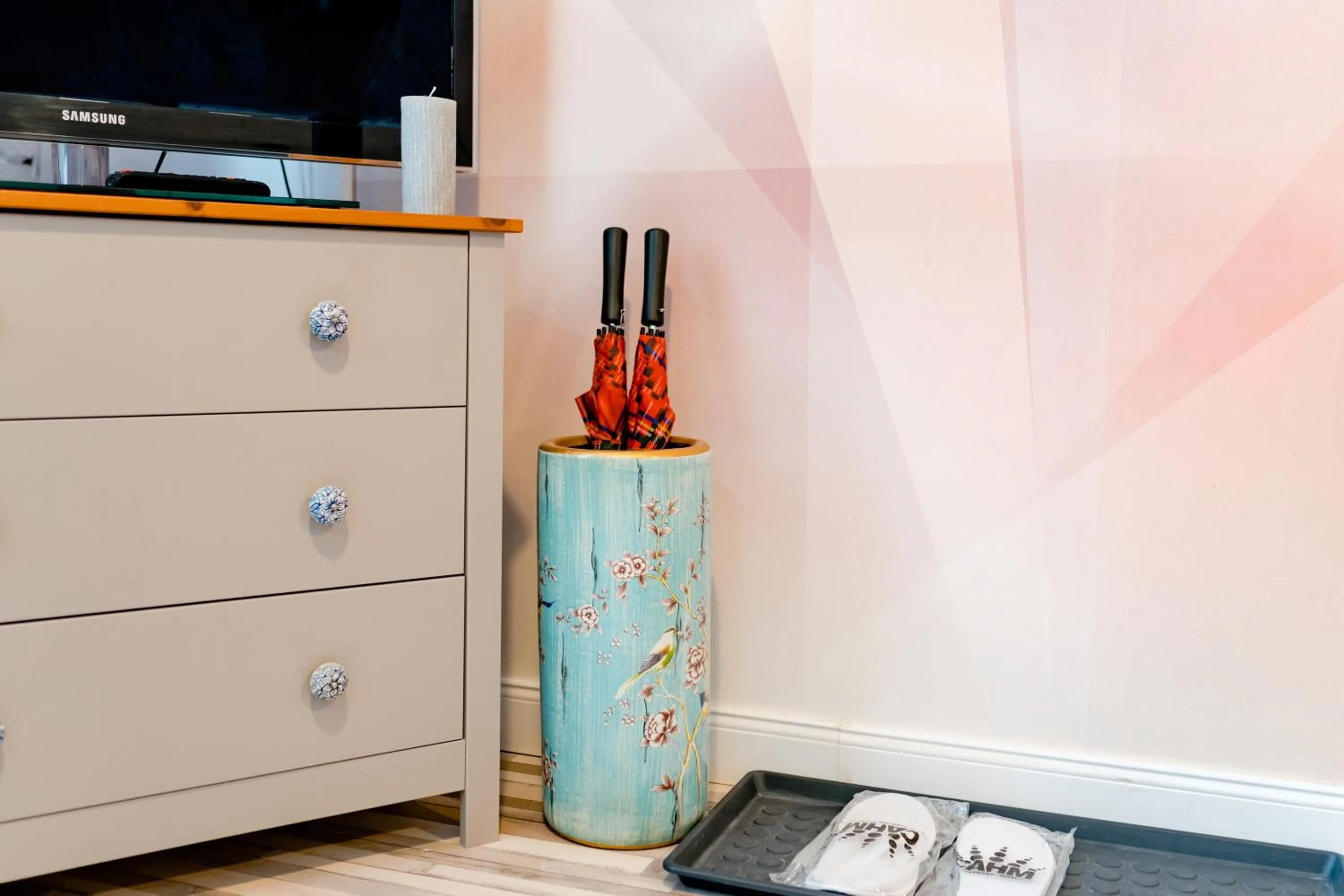 TV and multimedia in Galeria Grafit Apartments