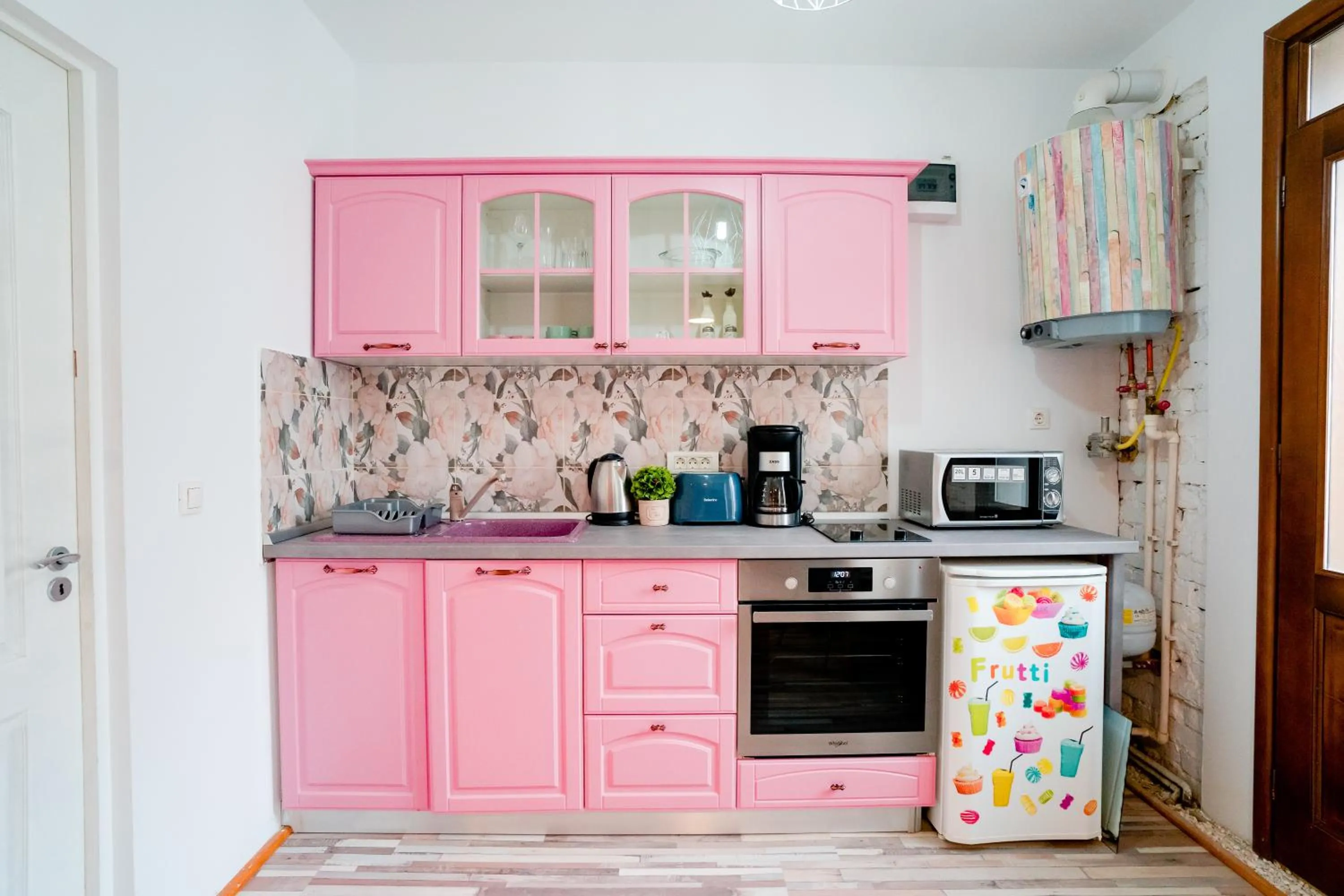 Kitchen or kitchenette in Galeria Grafit Apartments