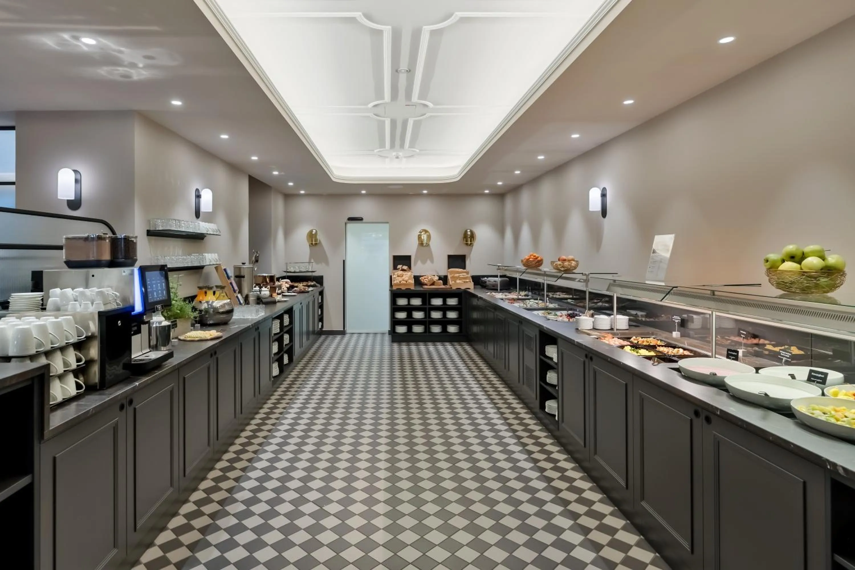 Breakfast in Hotel Astoria Vienna, Curio Collection by Hilton