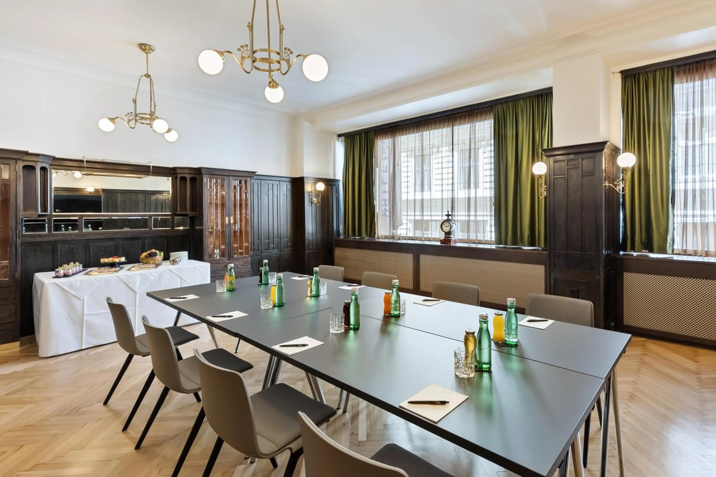 Meeting/conference room in Hotel Astoria Vienna, Curio Collection by Hilton