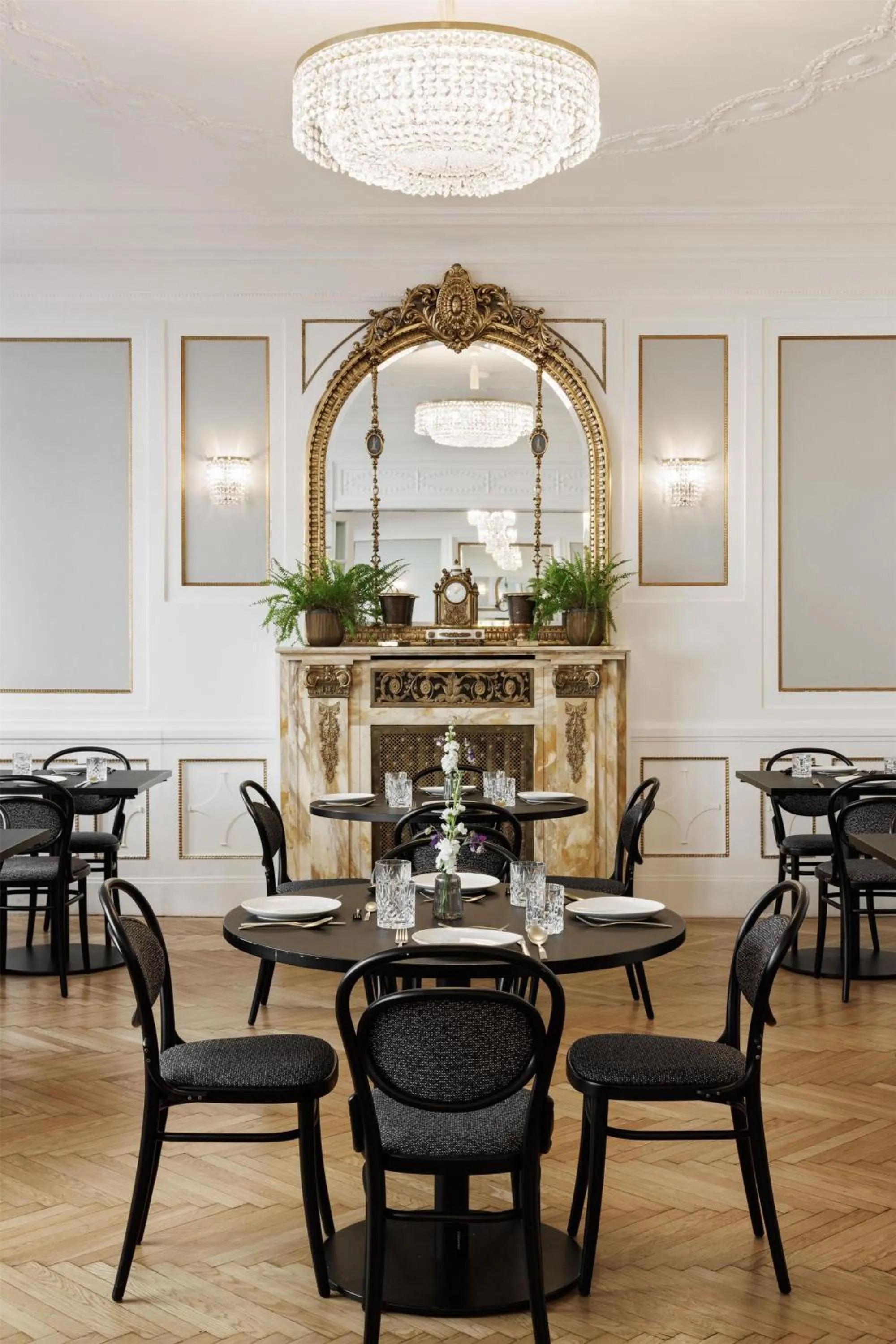 Meeting/conference room in Hotel Astoria Vienna, Curio Collection by Hilton
