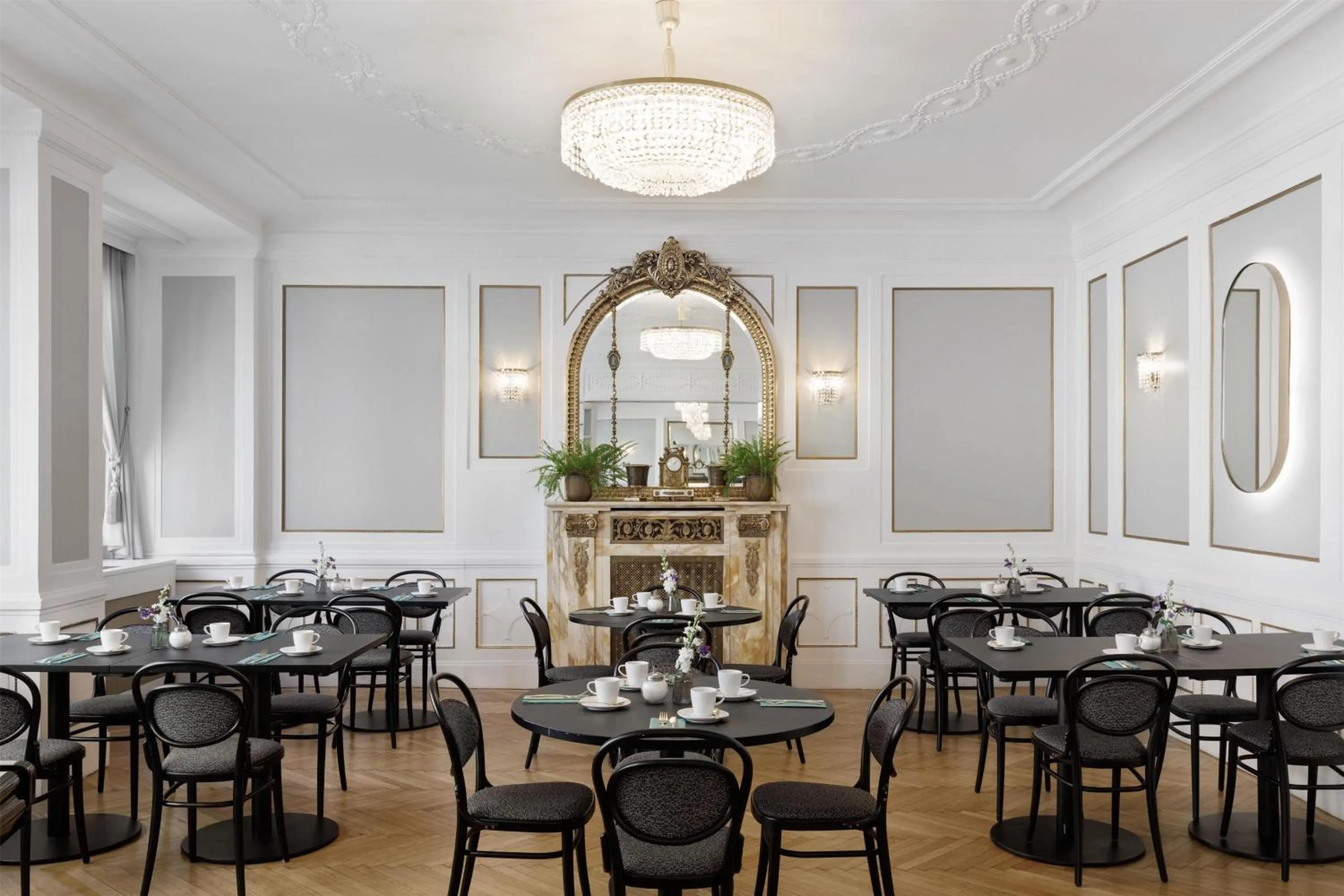 Meeting/conference room in Hotel Astoria Vienna, Curio Collection by Hilton