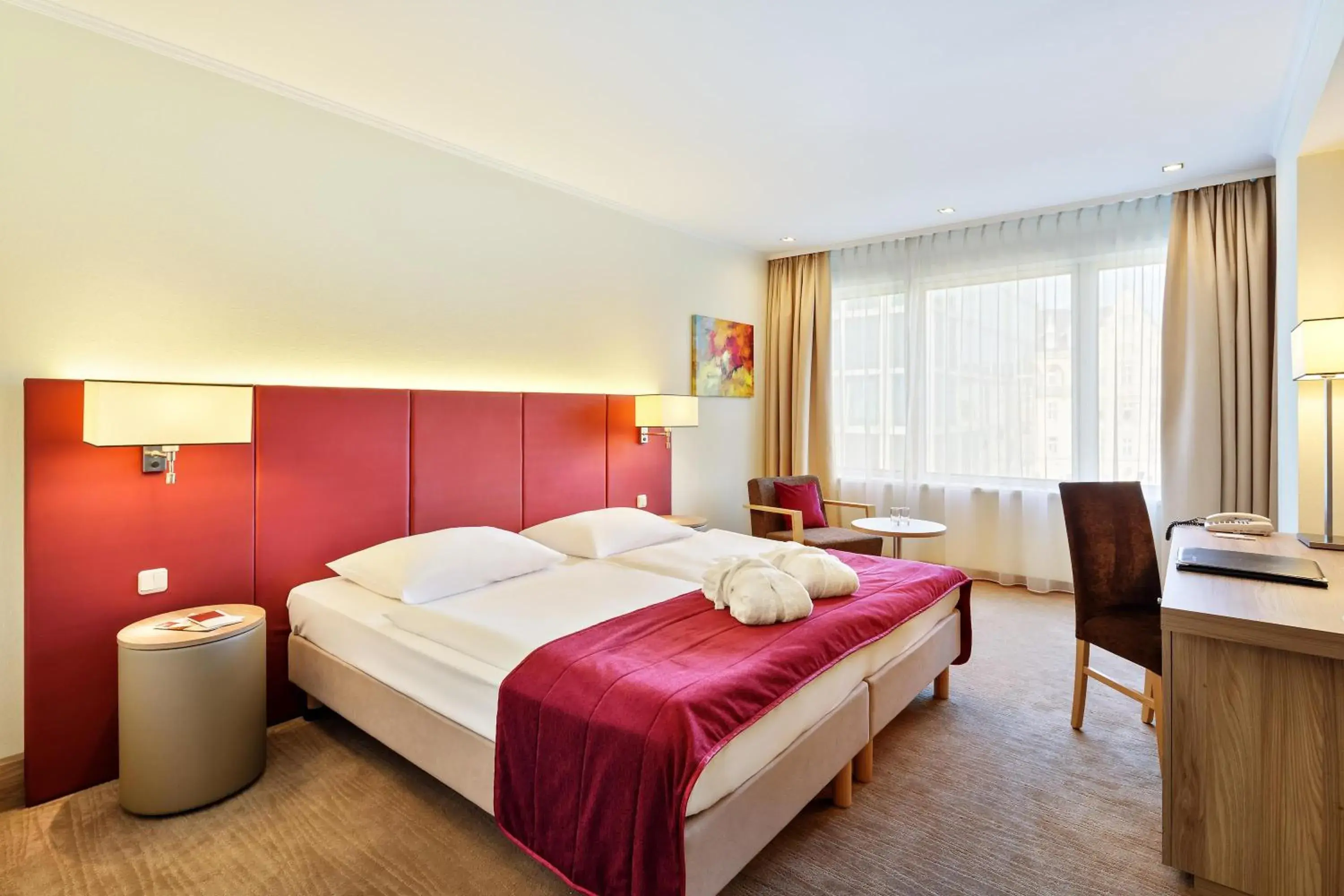 Photo of the whole room, Bed in Hotel Schillerpark Linz, a member of Radisson Individuals Photo of the whole room, Bed in Hotel Schillerpark Linz, a member of Radisson Individuals