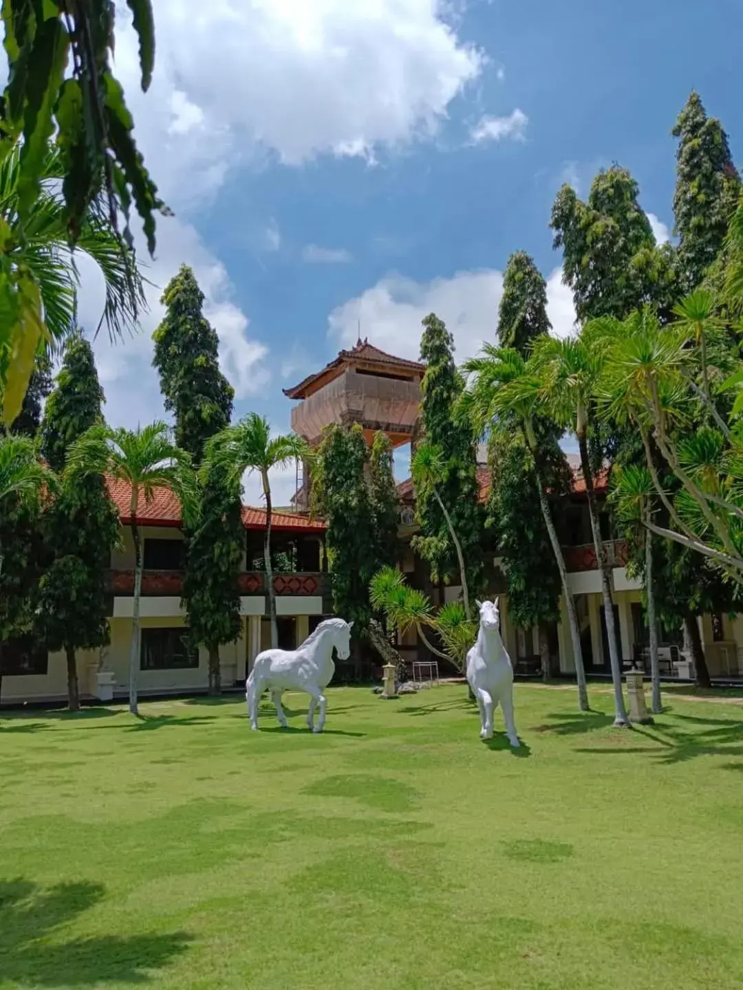 Property building in Bali Bungalo Hotel Property building in Bali Bungalo Hotel