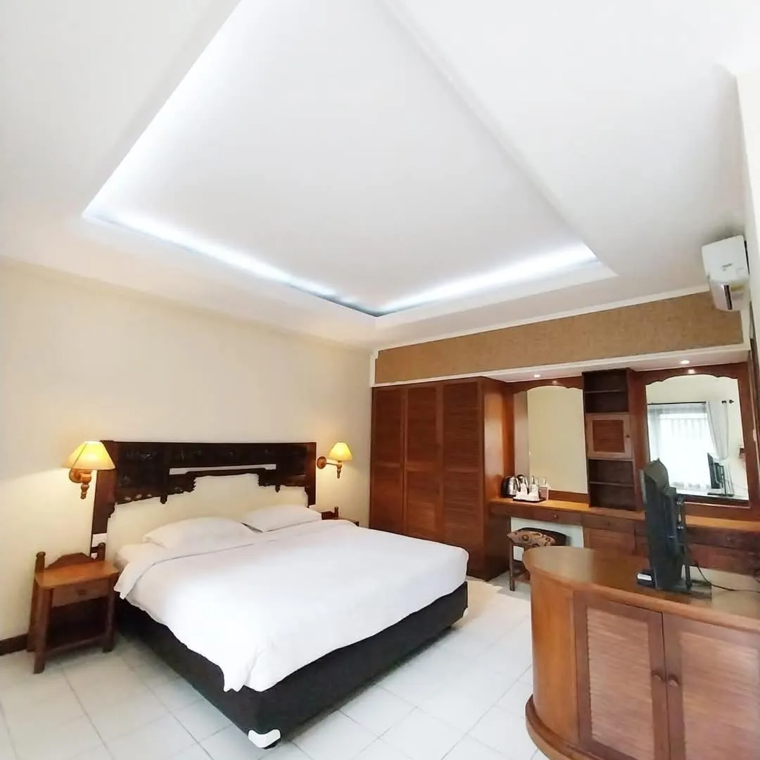 Bedroom, Bed in Bali Bungalo Hotel