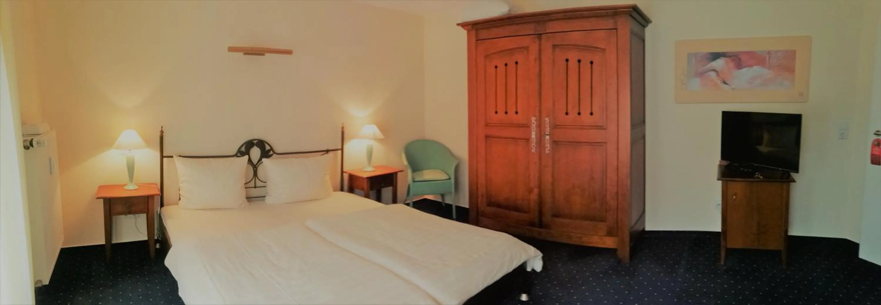 Photo of the whole room, Bed in Landhotel Schuff