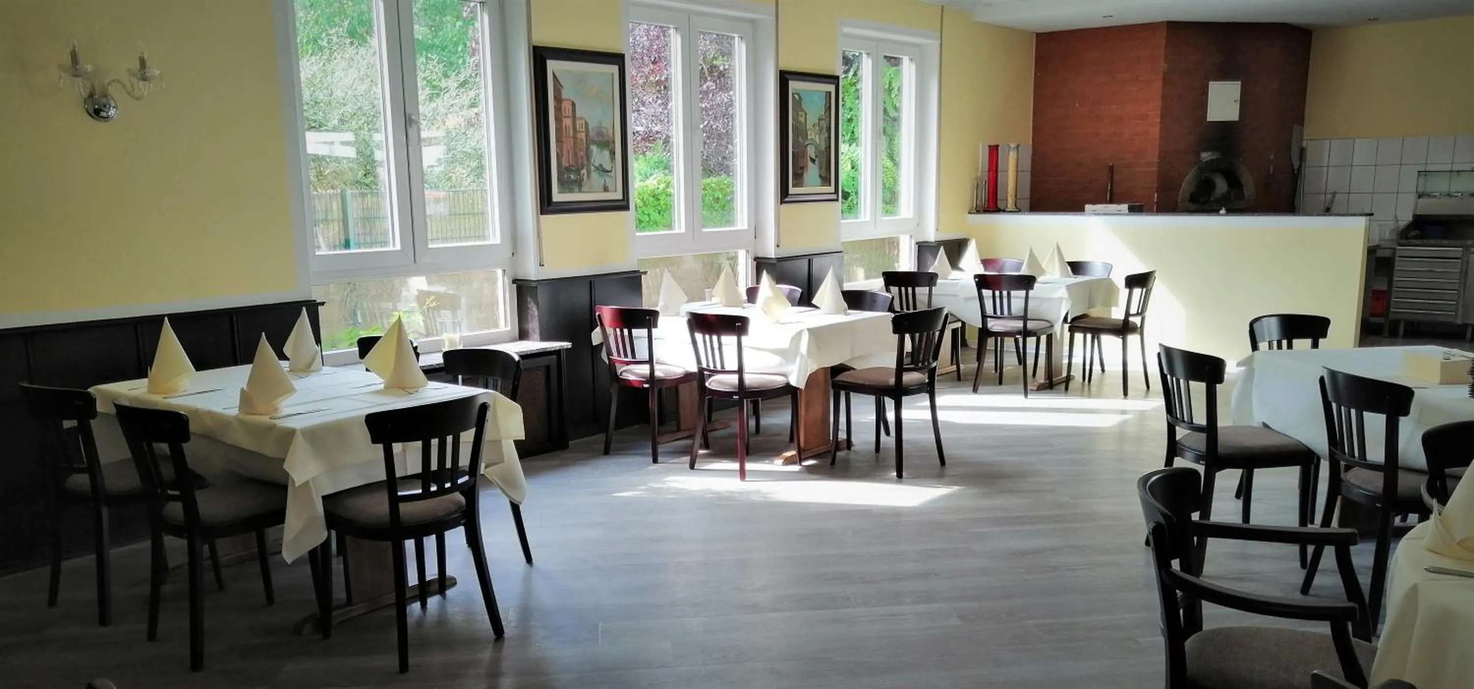 Food and drinks in Landhotel Schuff