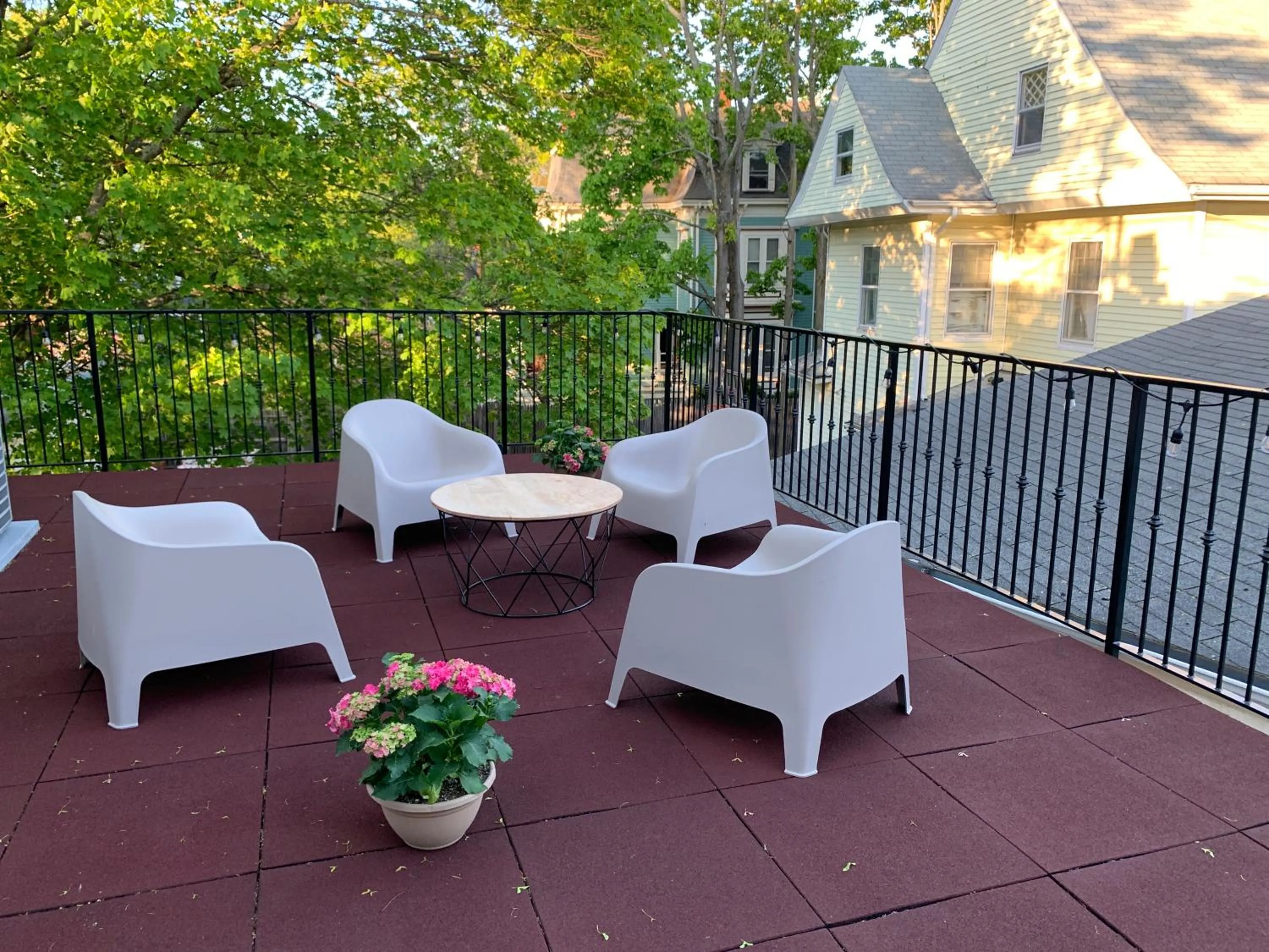 The Inn at Newton Highlands