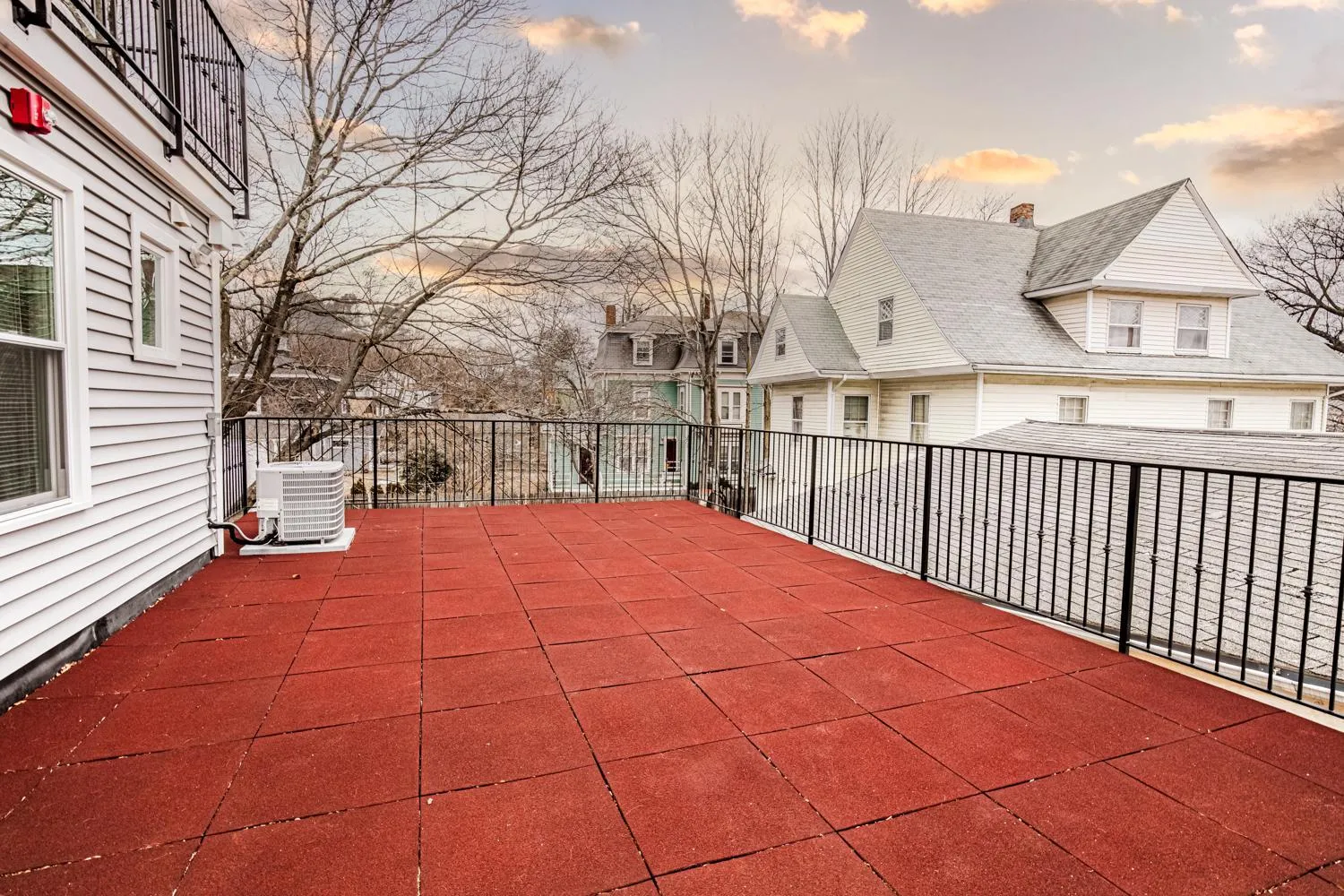 The Inn at Newton Highlands