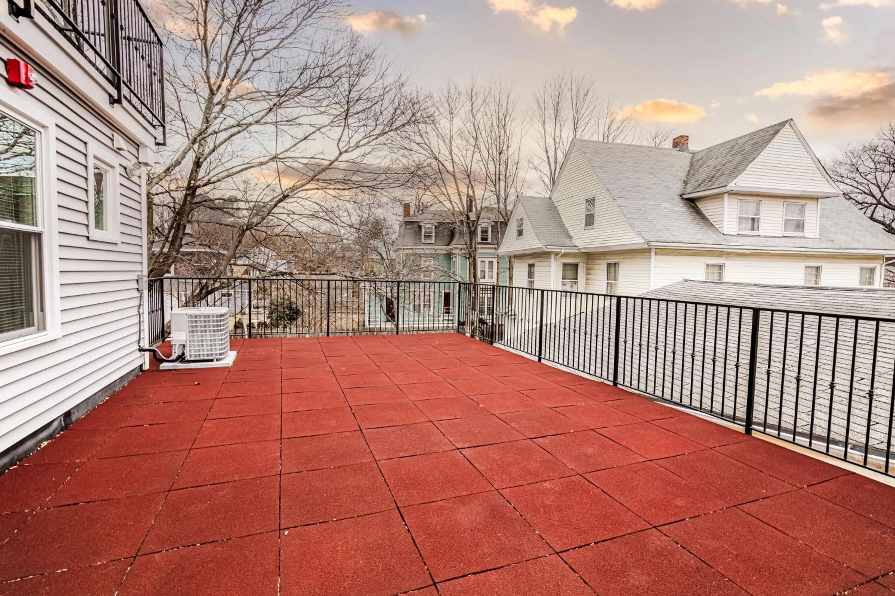 Balcony/Terrace in The Inn at Newton Highlands