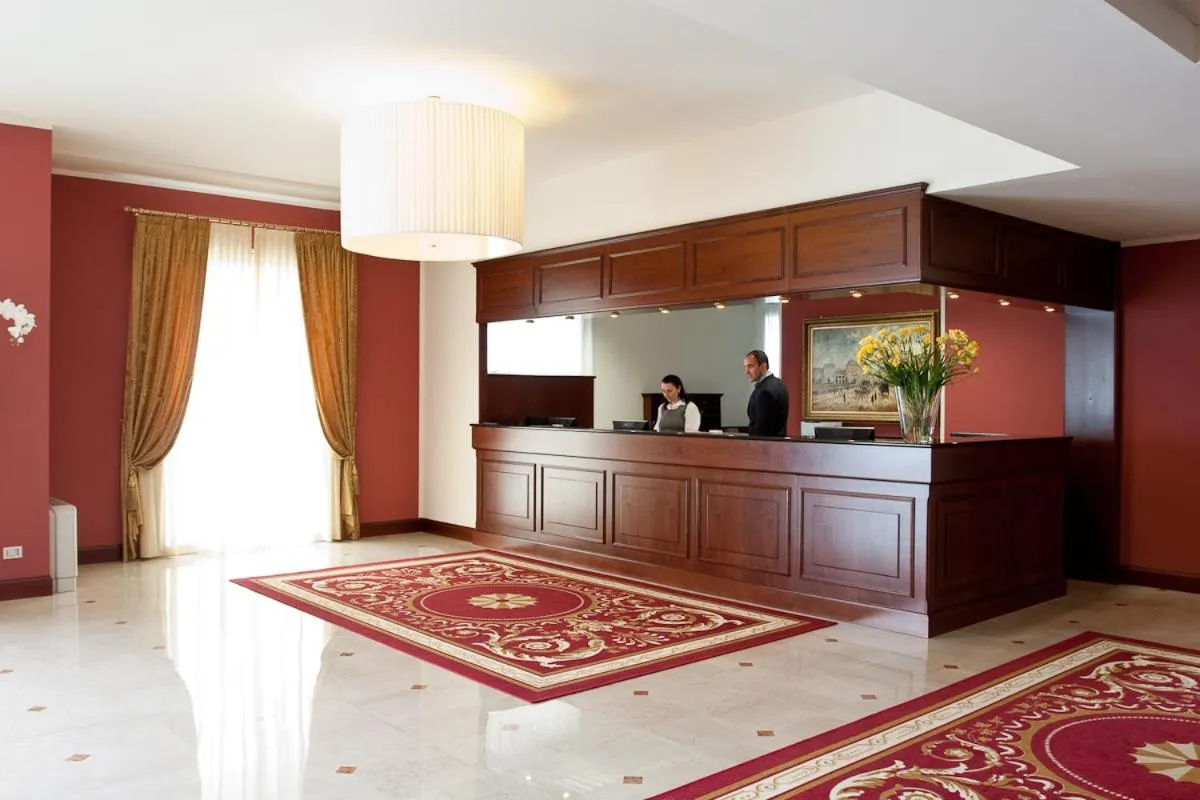 Lobby or reception in Hotel Maxim