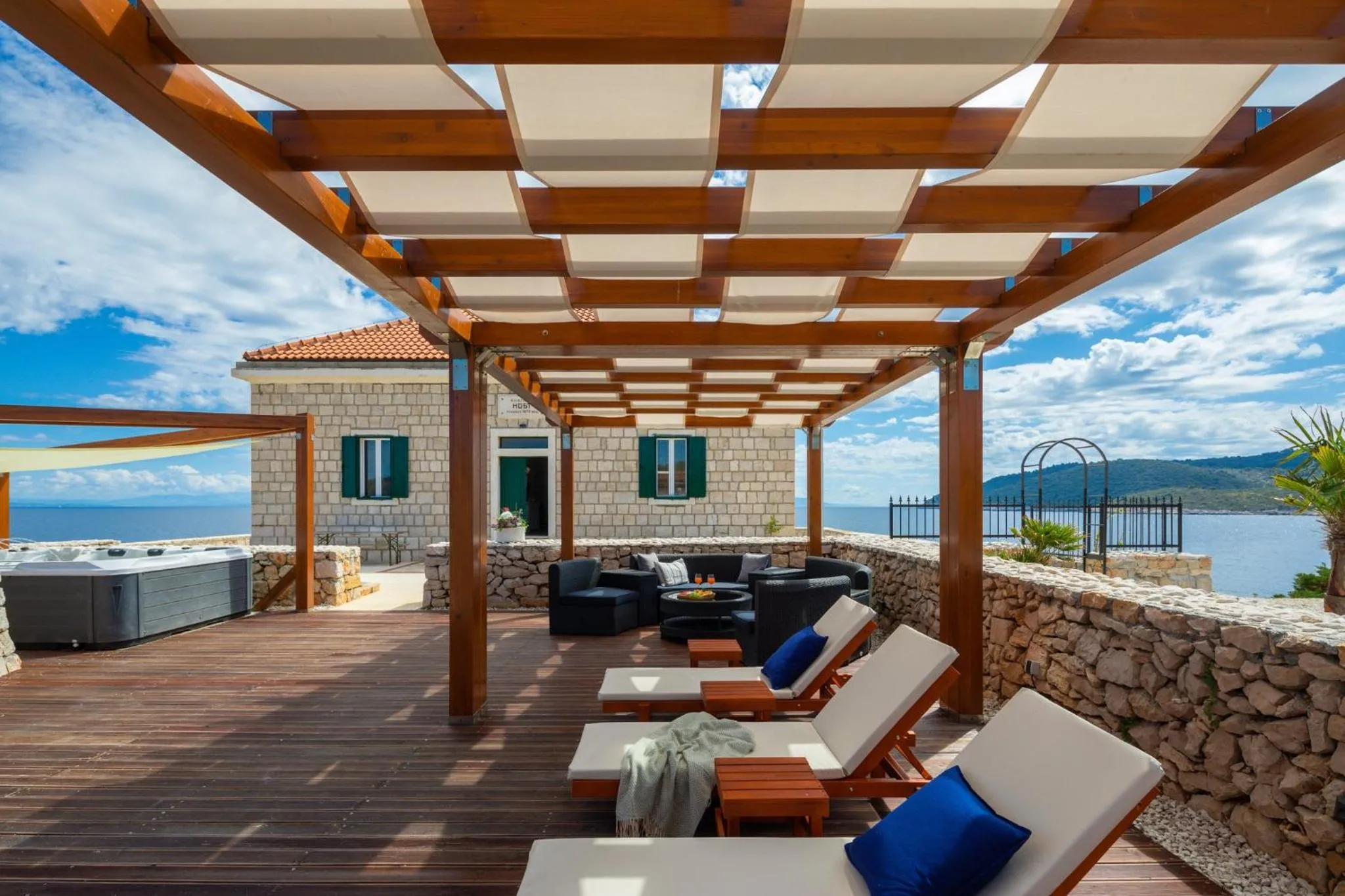 Other in Sensational Island Villa Villa Host Light House 2 Bedrooms Exclusive