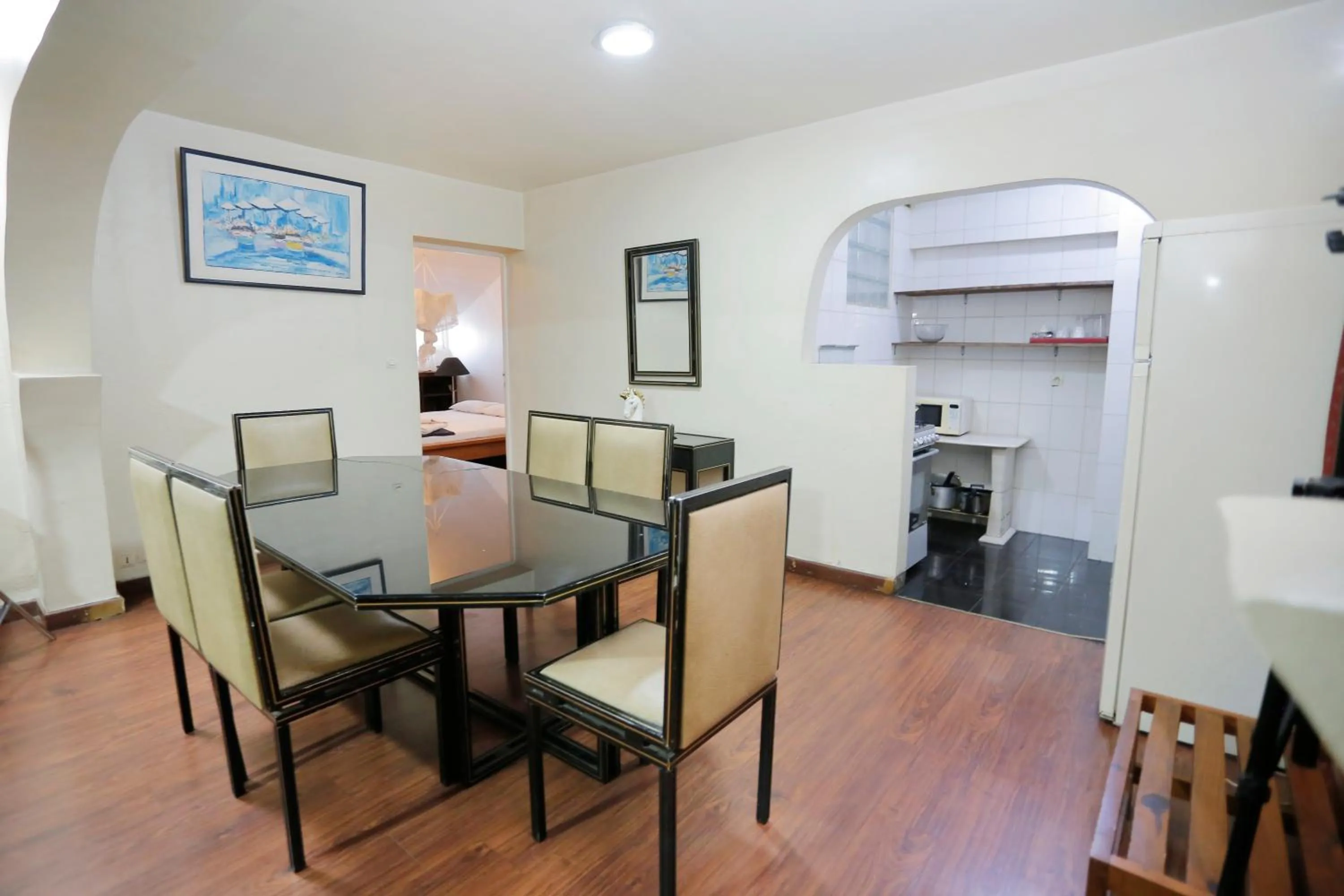 Kitchen or kitchenette in Hotel de L'Avenue - Tana City Centre