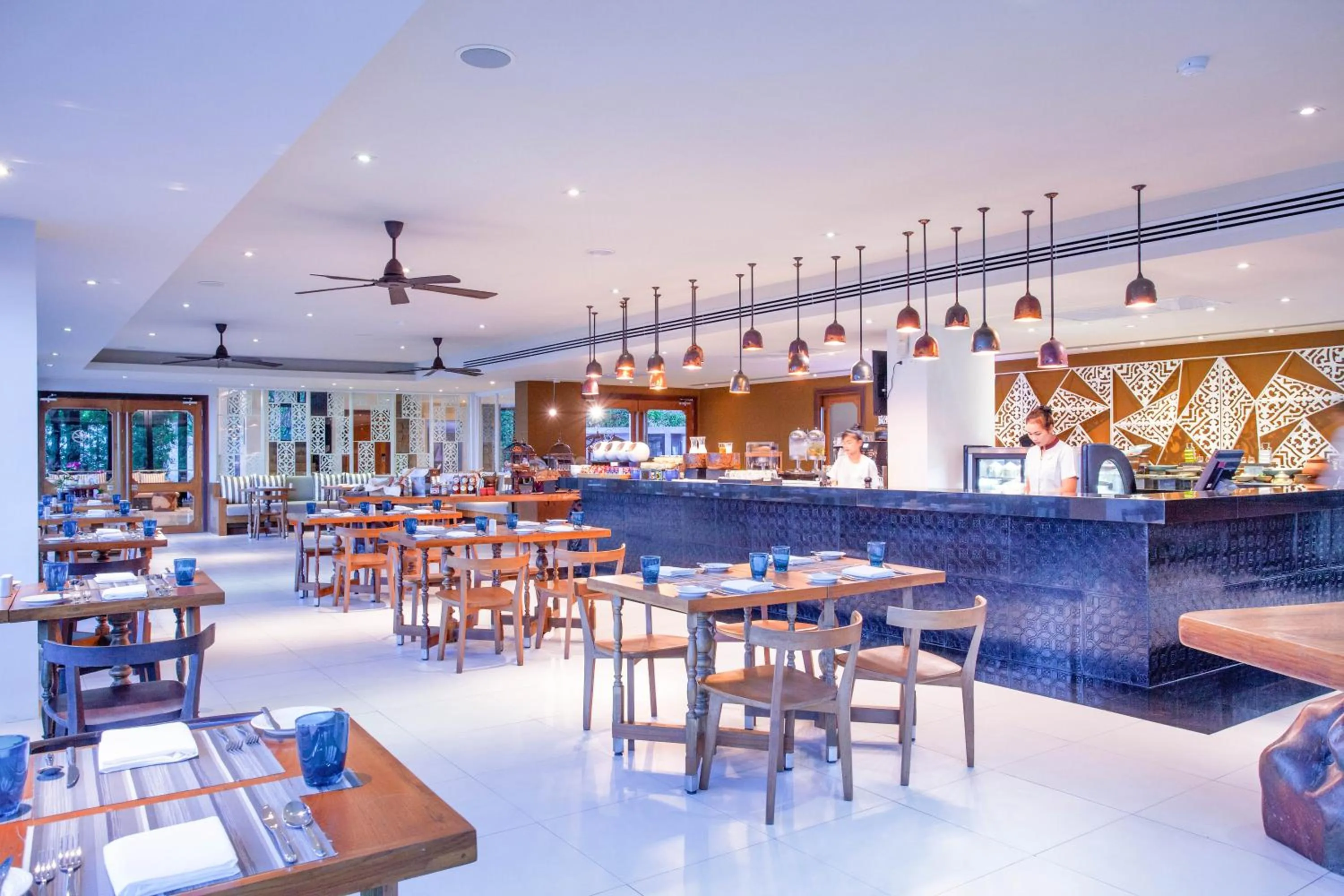 Restaurant/places to eat in Zenmaya Oceanfront Phuket, Trademark Collection by Wyndham