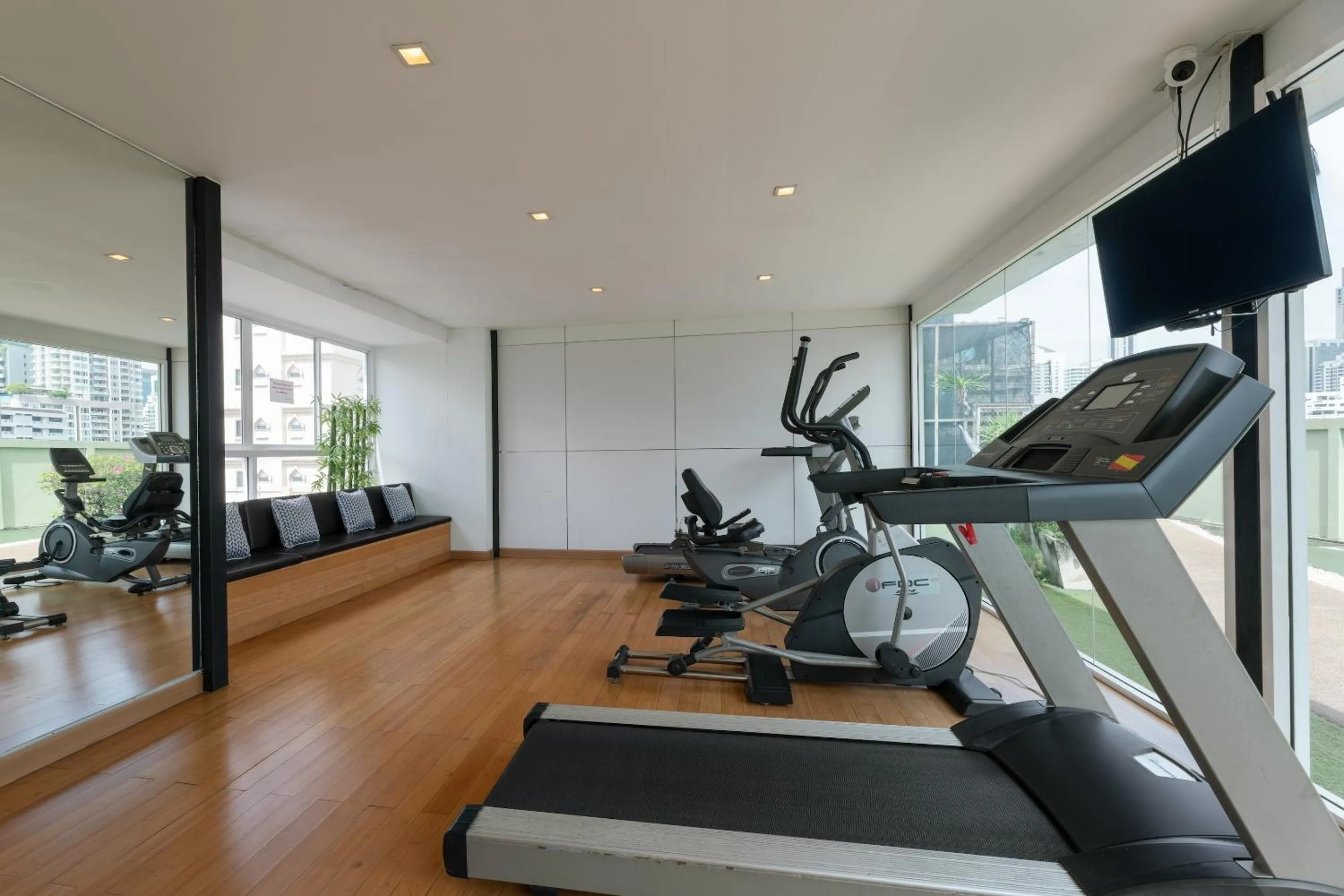 Beverly 33 by Aspira