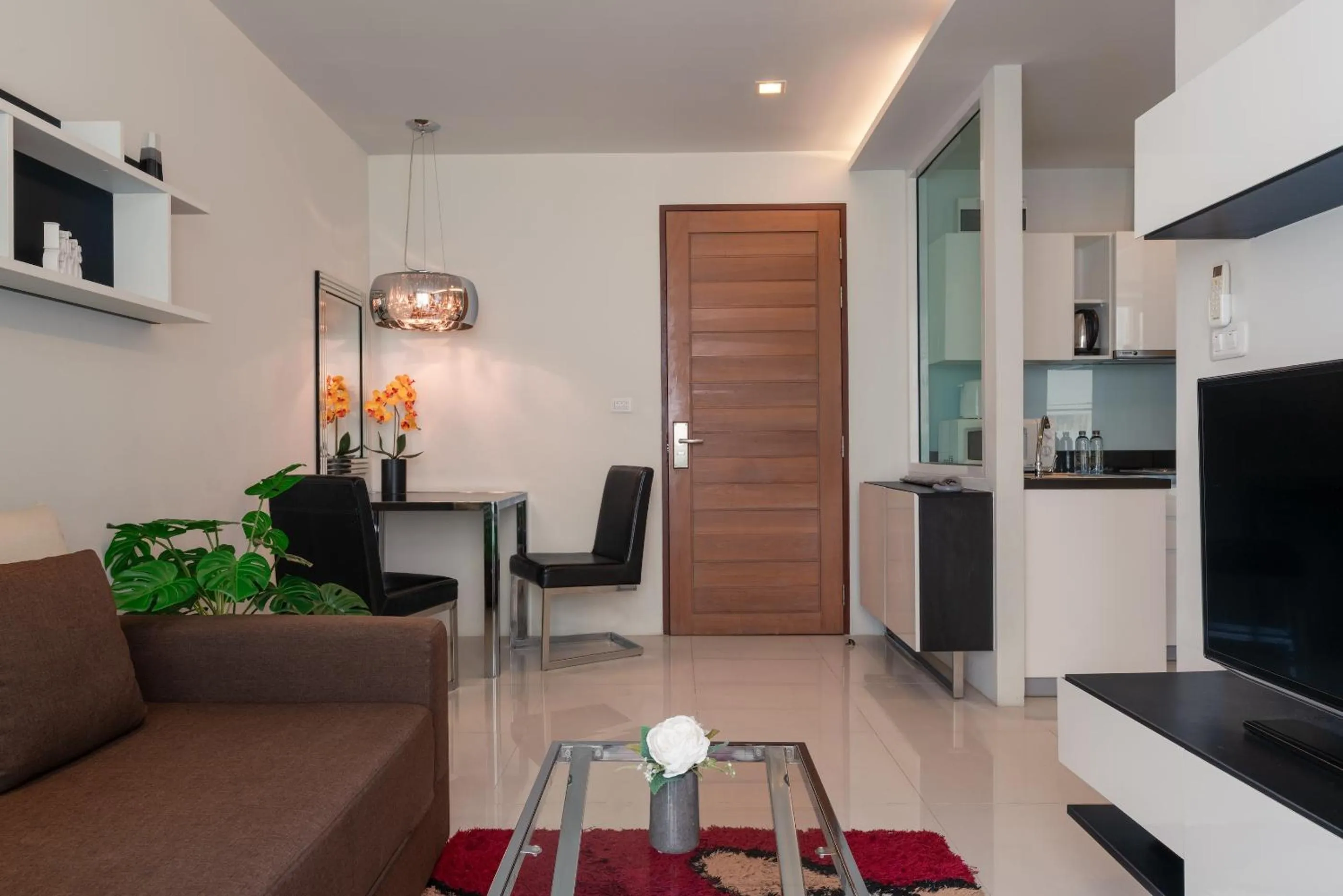 Beverly 33 by Aspira