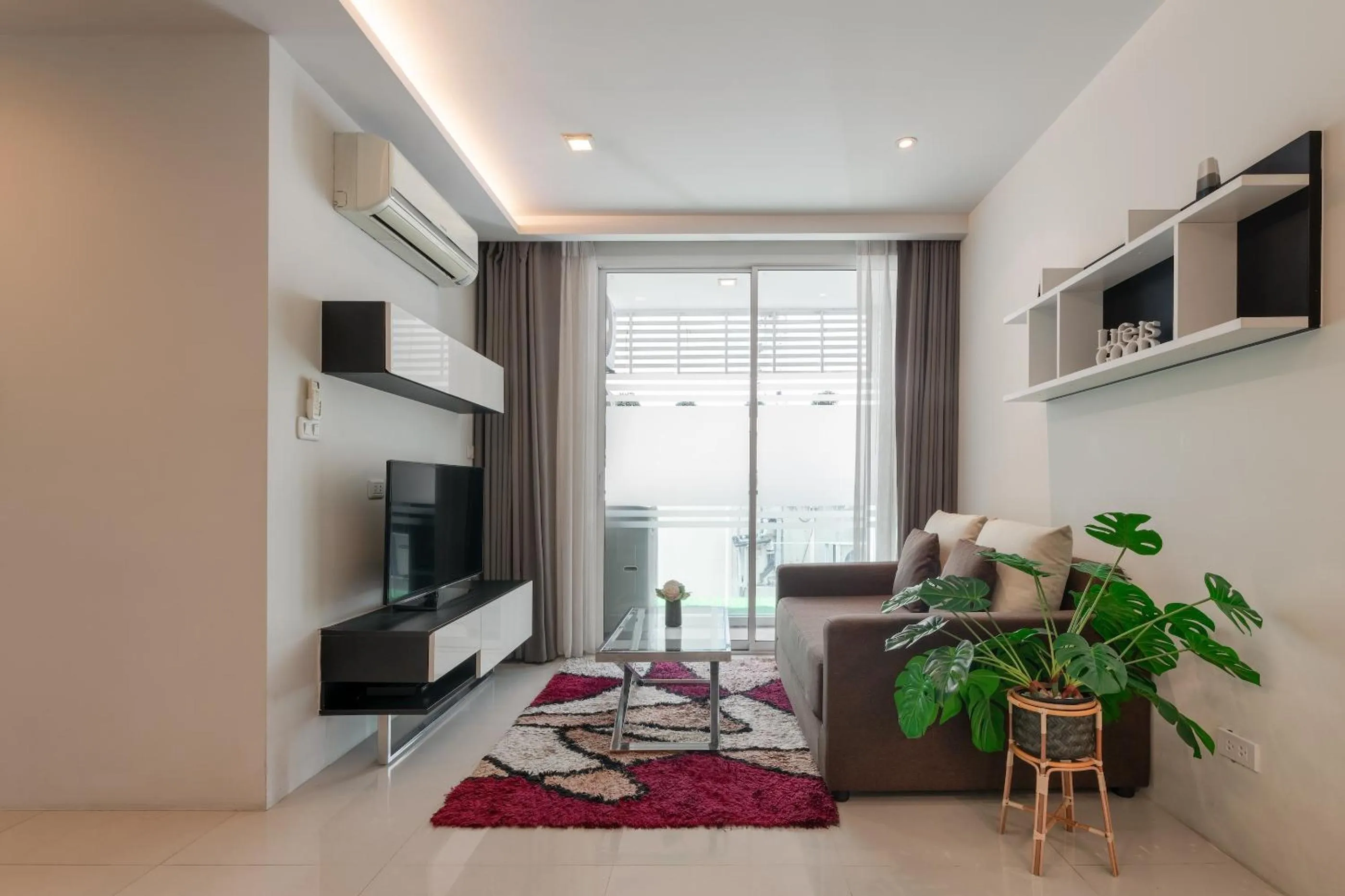 Beverly 33 by Aspira