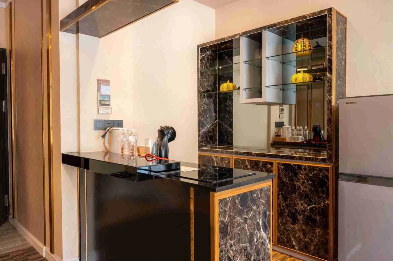 Muen Yuan Dong Hot Spring Hotel