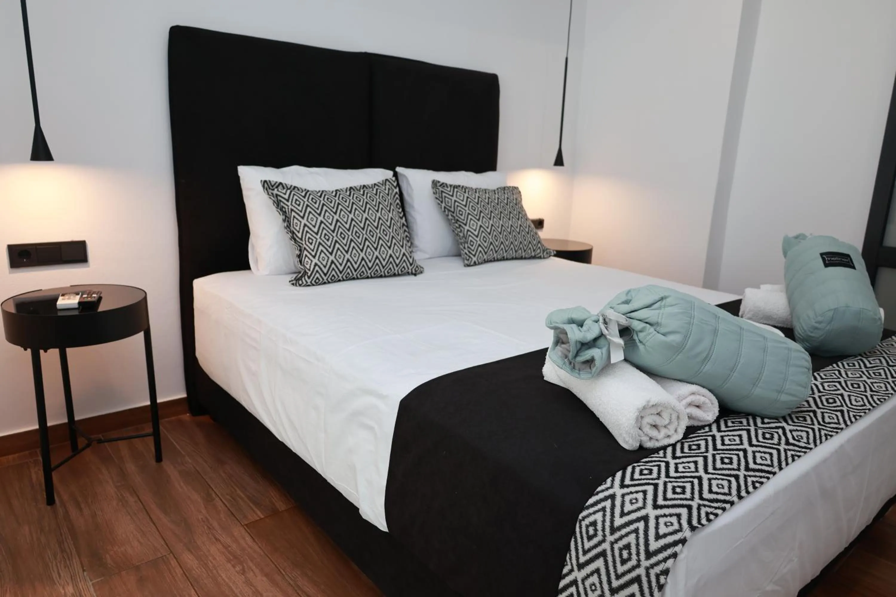 Bed in Paris-Irini Studios And Apartments