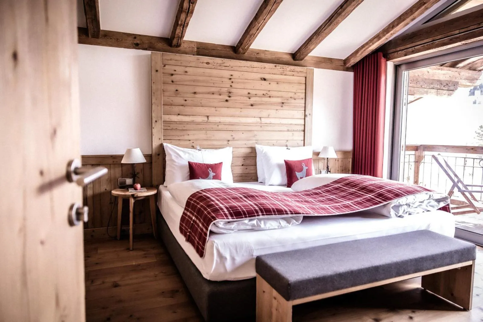 Bedroom, Bed in Kitzhof Mountain Design Resort, 4 Sterne Superior