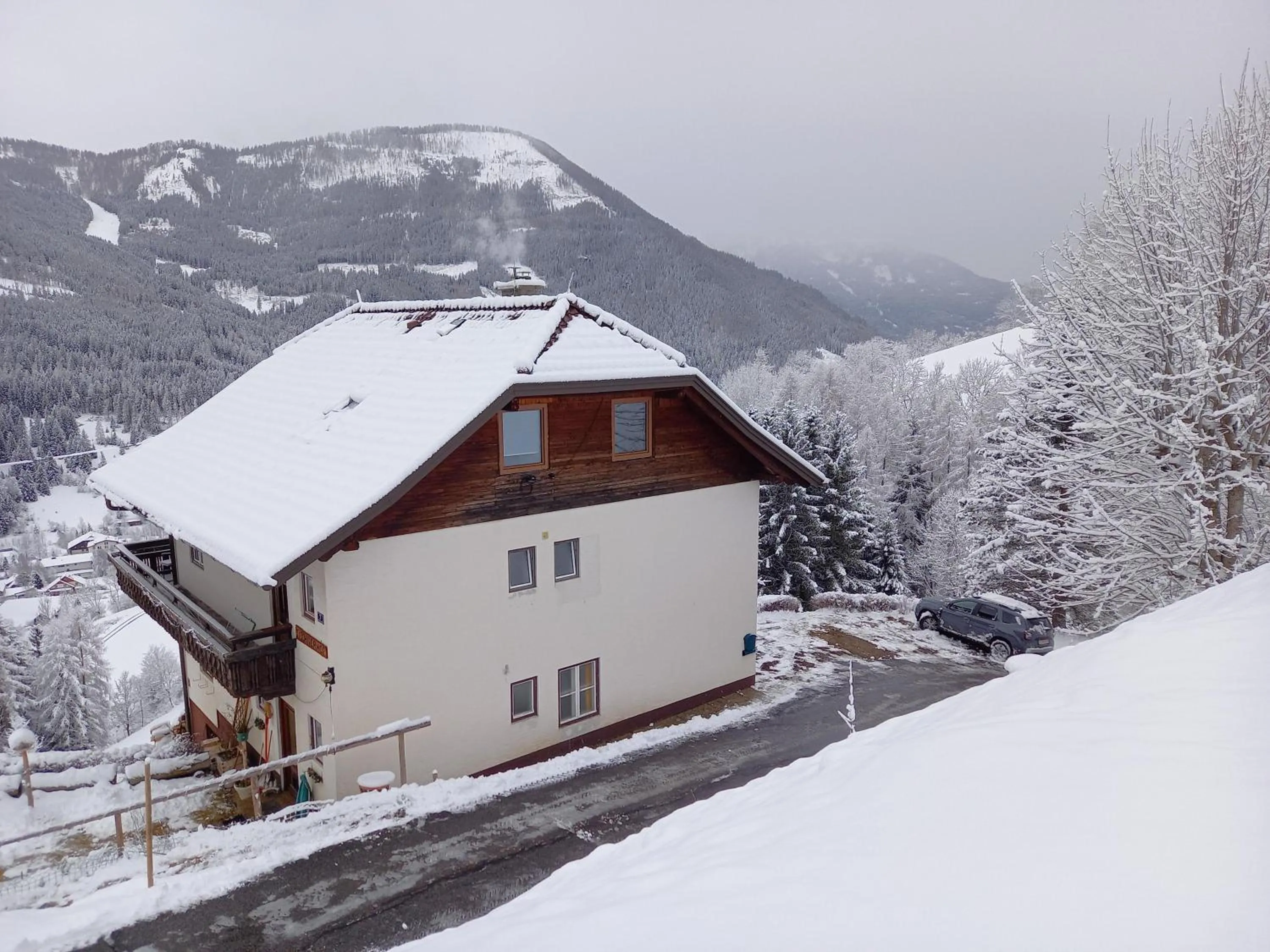 Property building in Tischnerhof Appartements