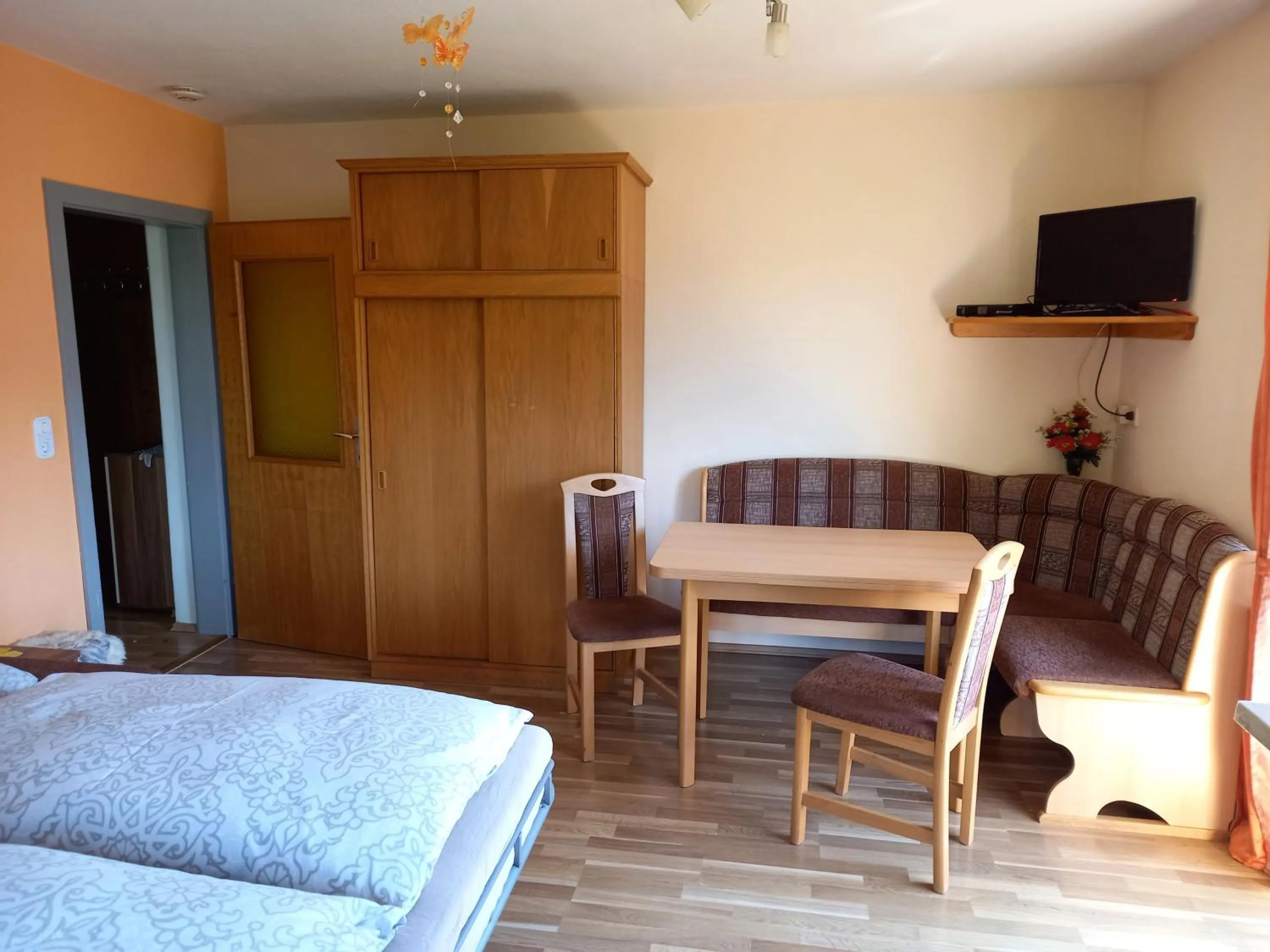 Dining area, Bed in Tischnerhof Appartements