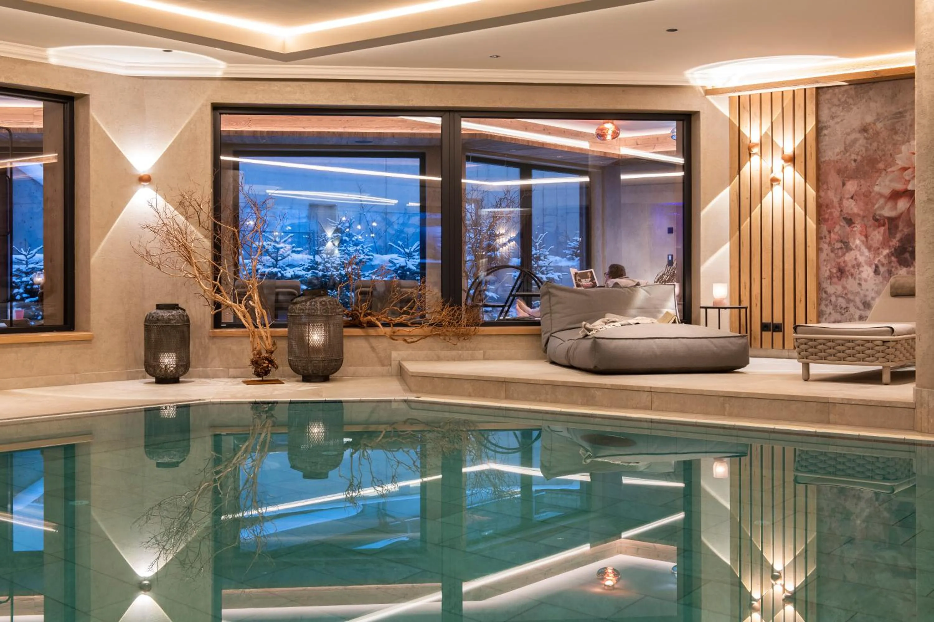 Swimming pool in das Alois 4 Sterne Superior