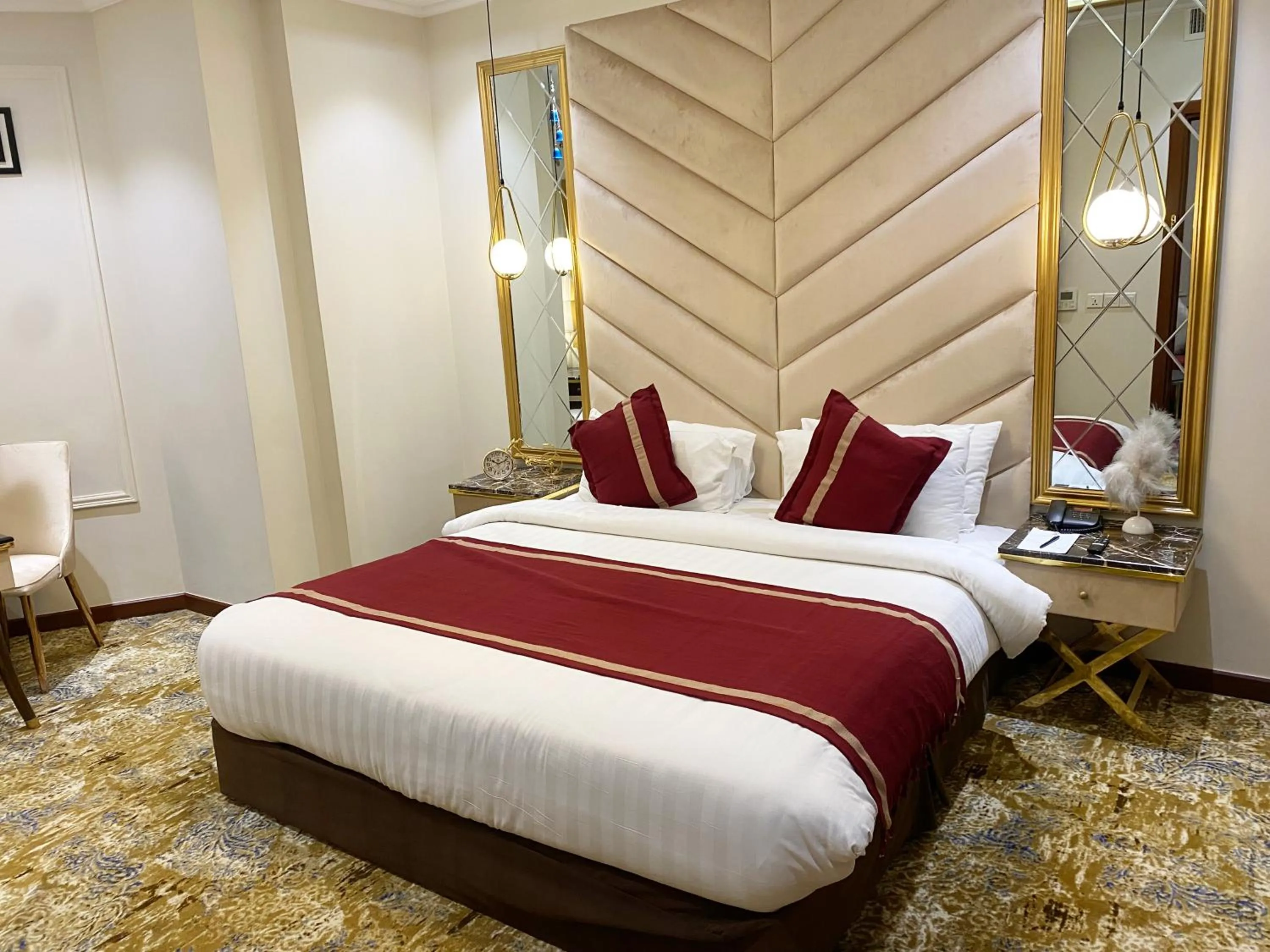Bedroom, Bed in Best Western Plus Grand Multan