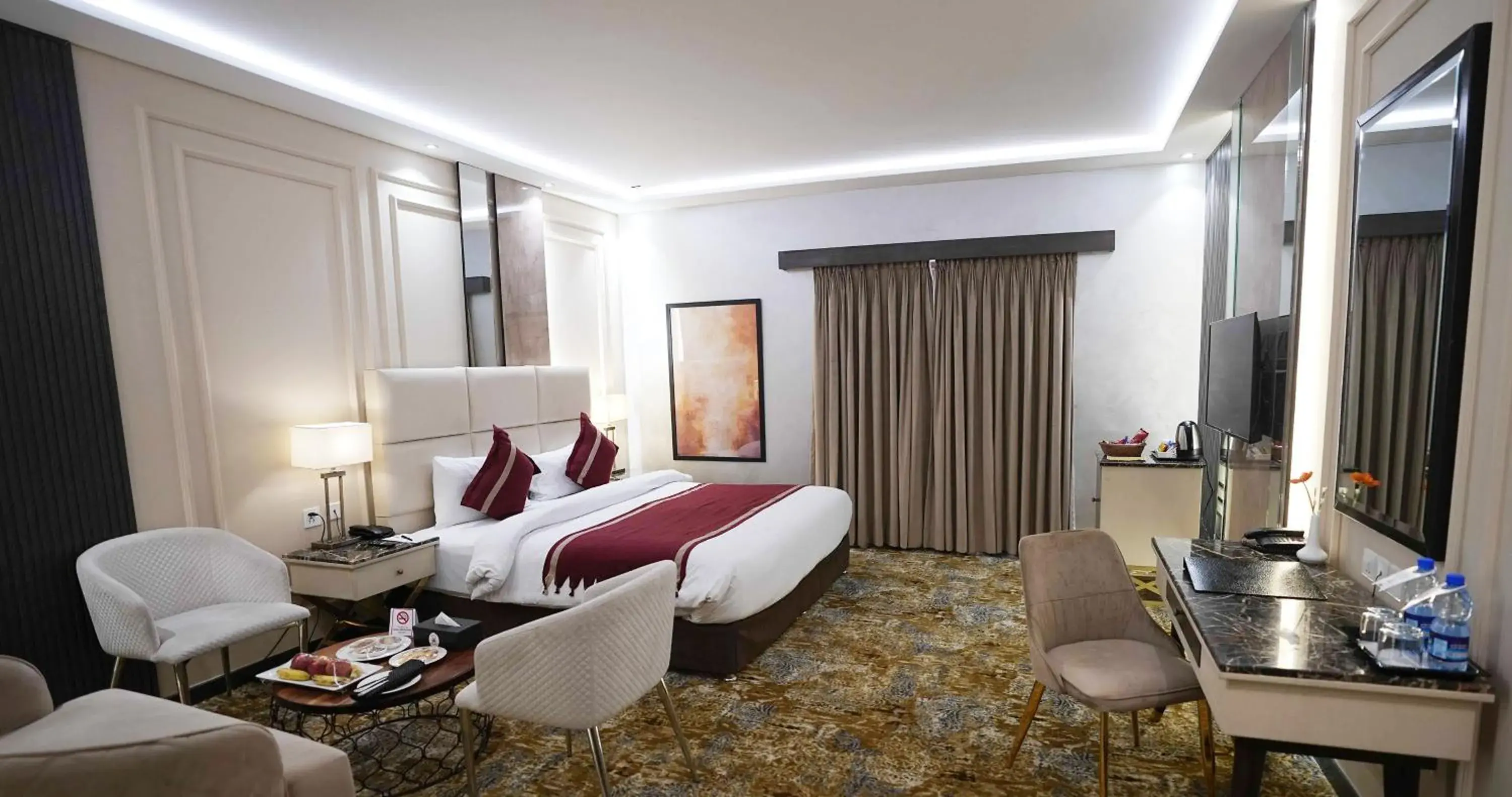 Bedroom, Bed in Best Western Plus Grand Multan Bedroom, Bed in Best Western Plus Grand Multan