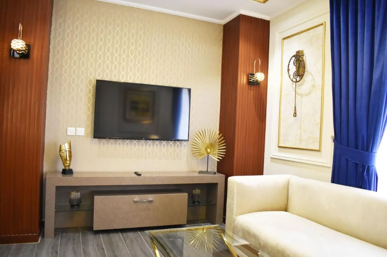 Communal lounge/ TV room in Yasrib Hospitality