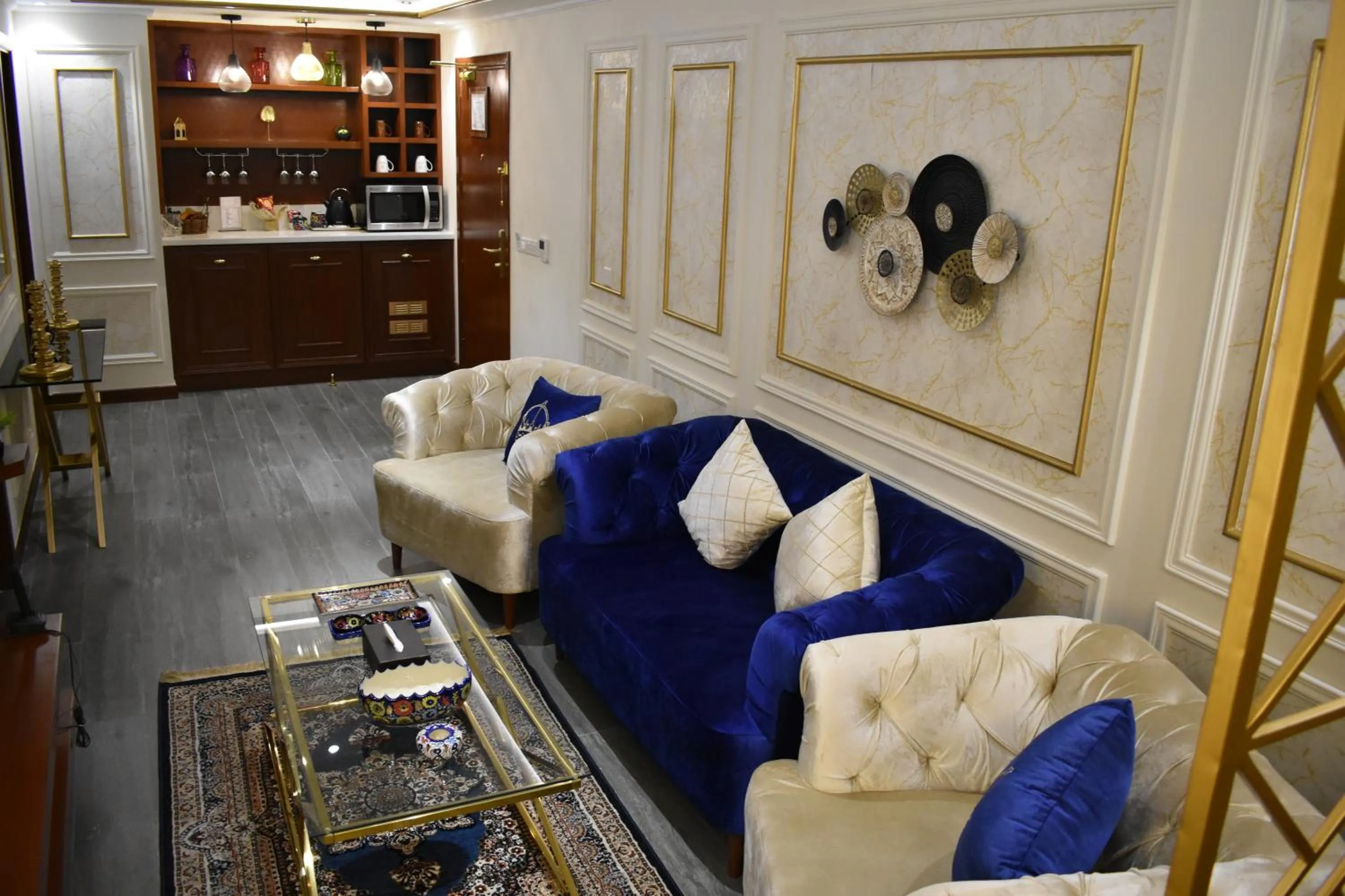 Communal lounge/ TV room in Yasrib Hospitality