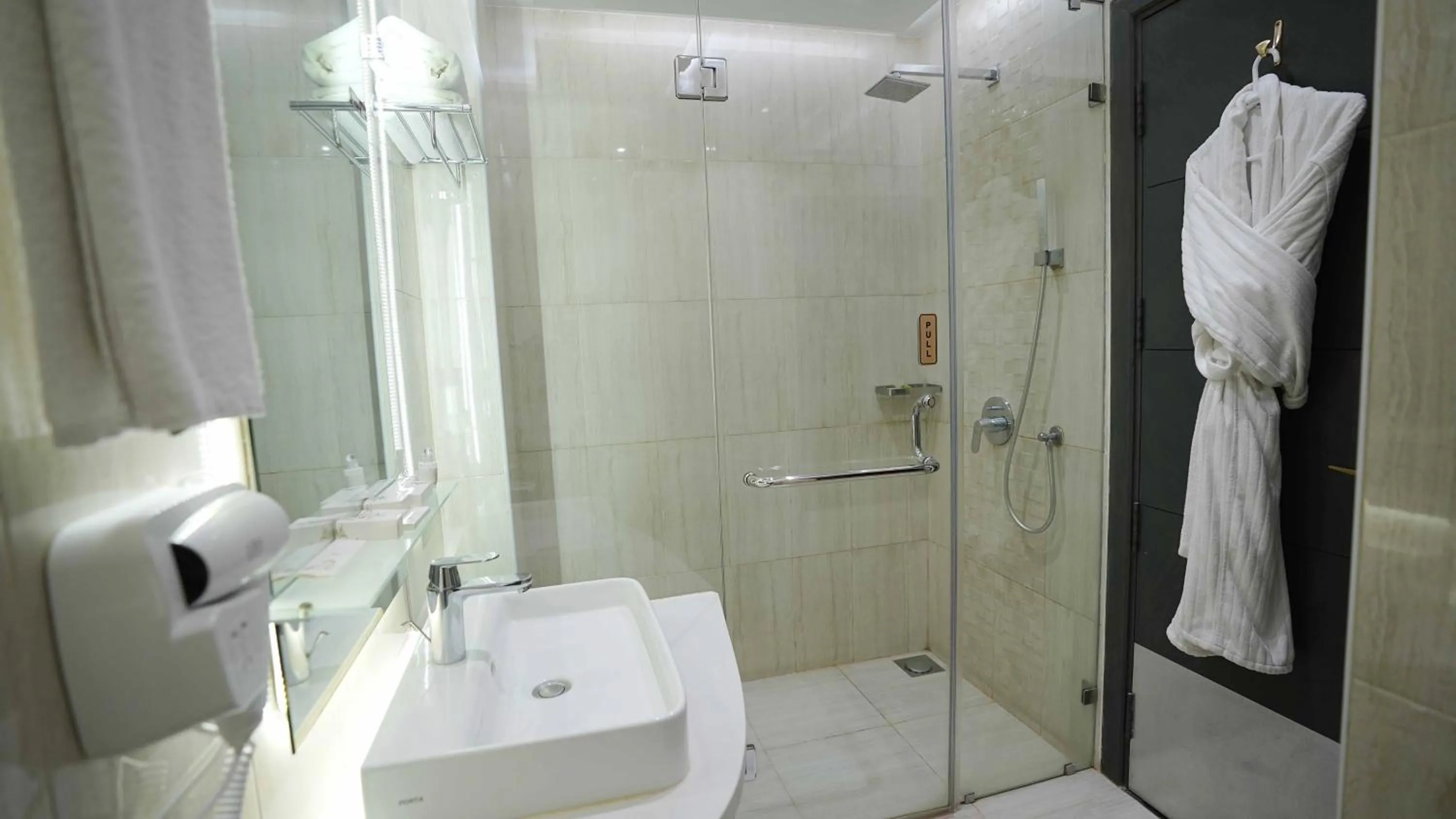 Bathroom in Best Western Plus Grand Multan