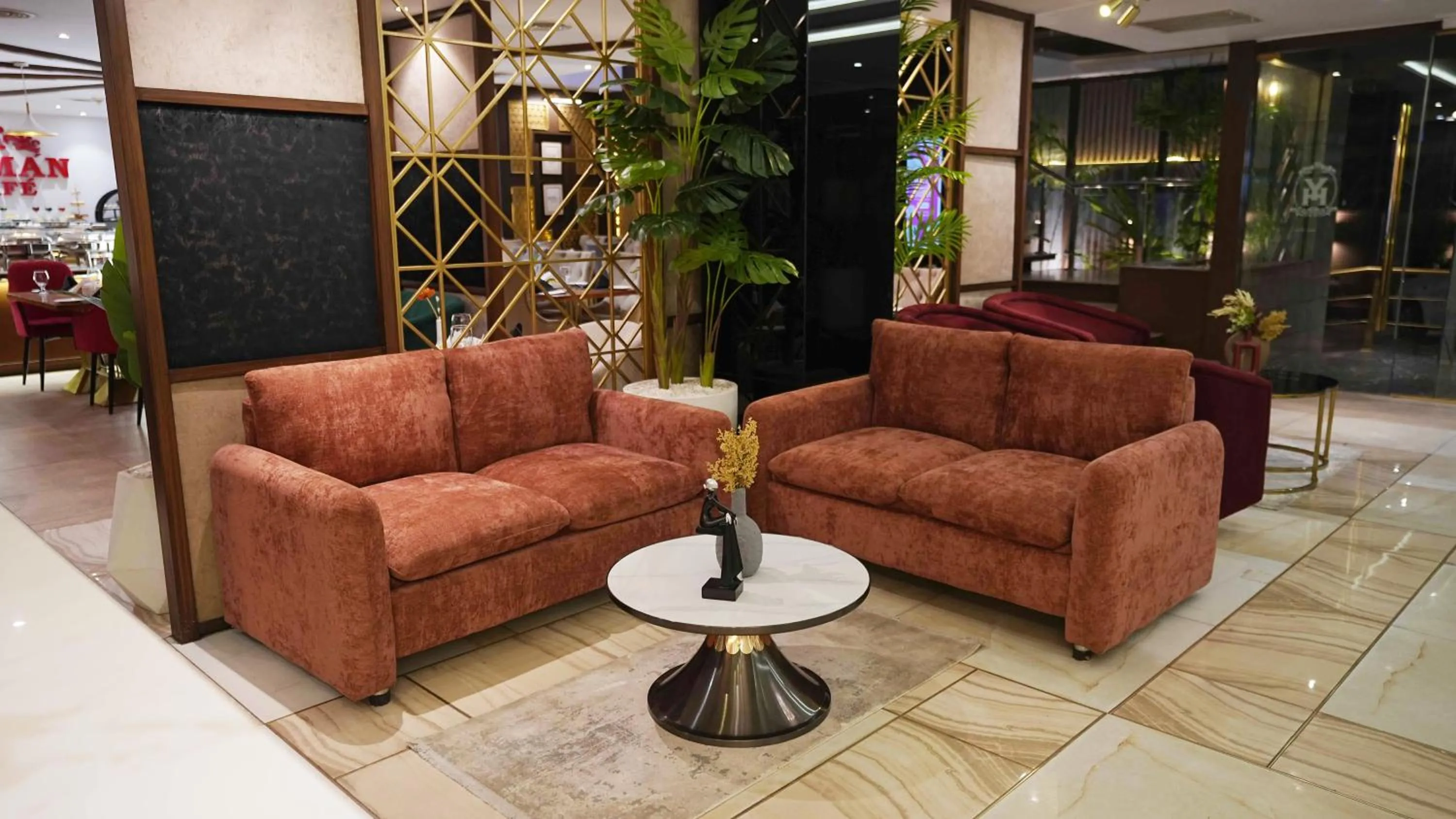 Lobby or reception in Best Western Plus Grand Multan