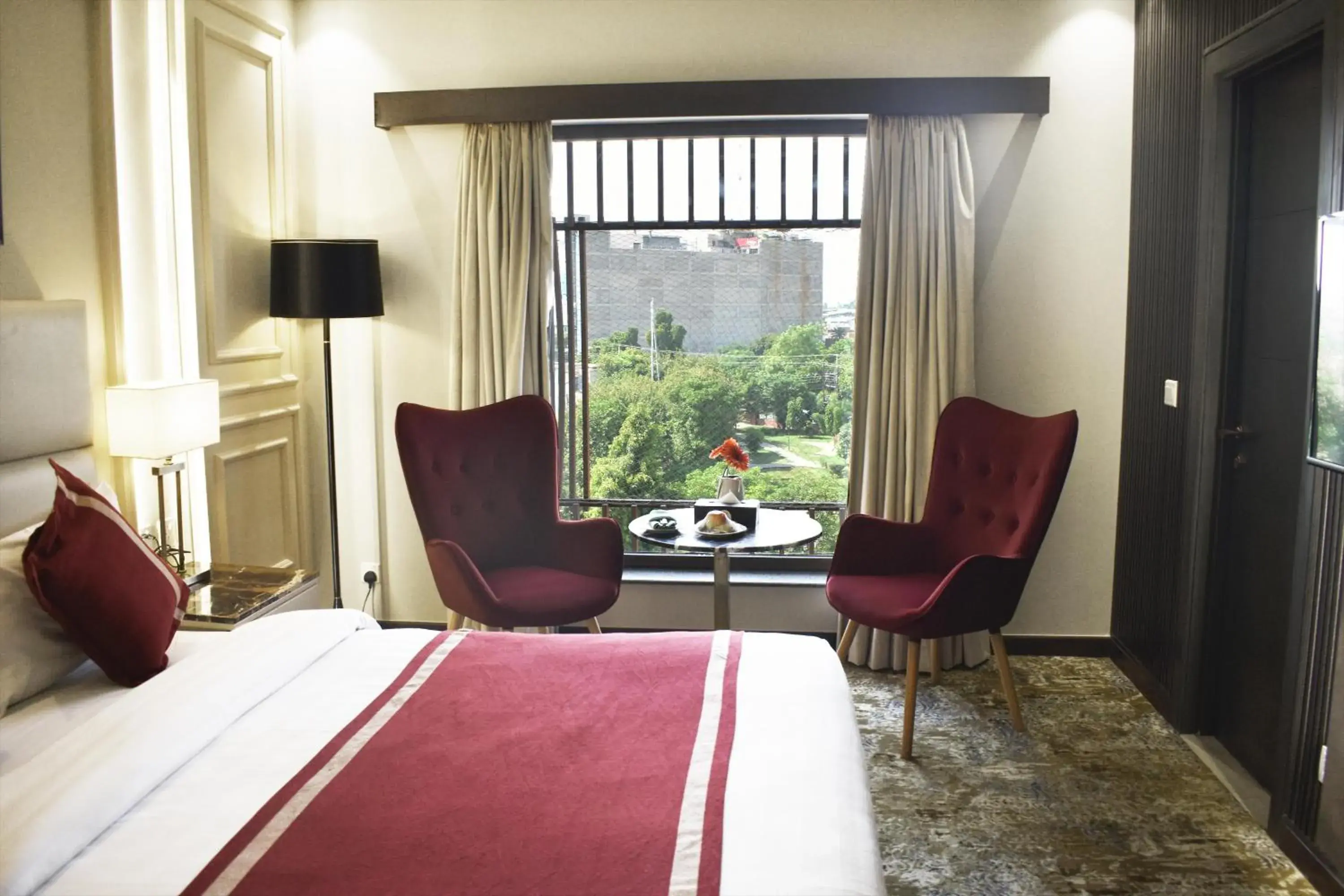 Bedroom, Bed in Best Western Plus Grand Multan Bedroom, Bed in Best Western Plus Grand Multan