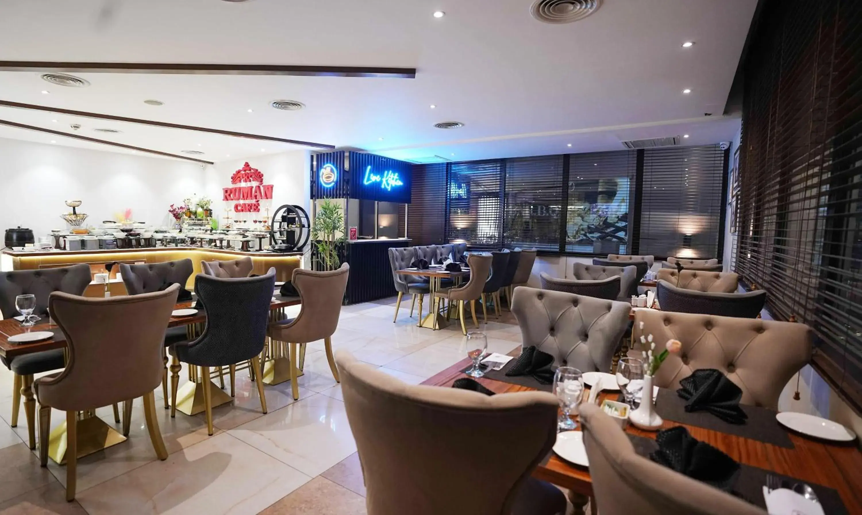 Restaurant/places to eat in Best Western Plus Grand Multan Restaurant/places to eat in Best Western Plus Grand Multan