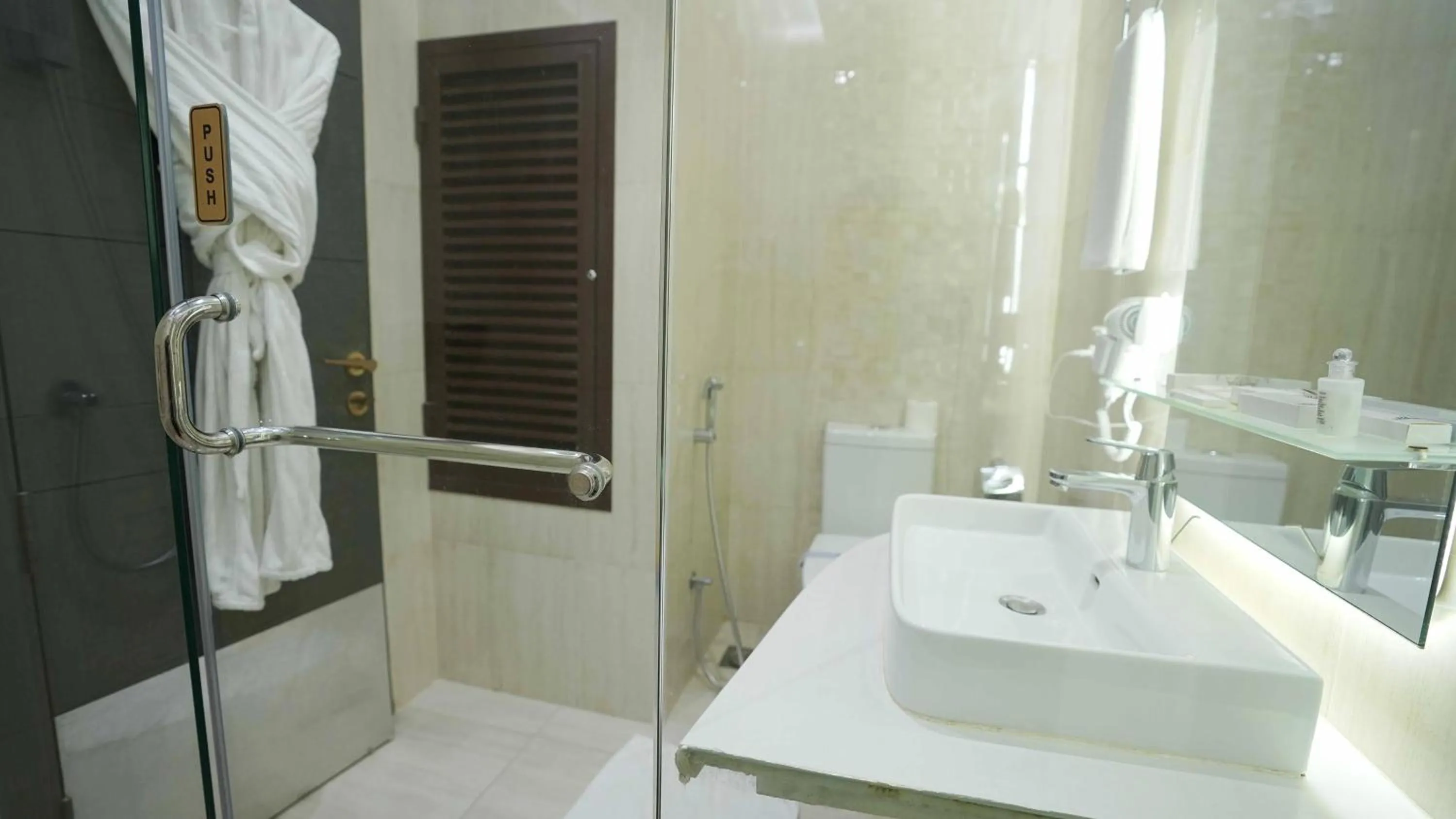 Bathroom in Best Western Plus Grand Multan