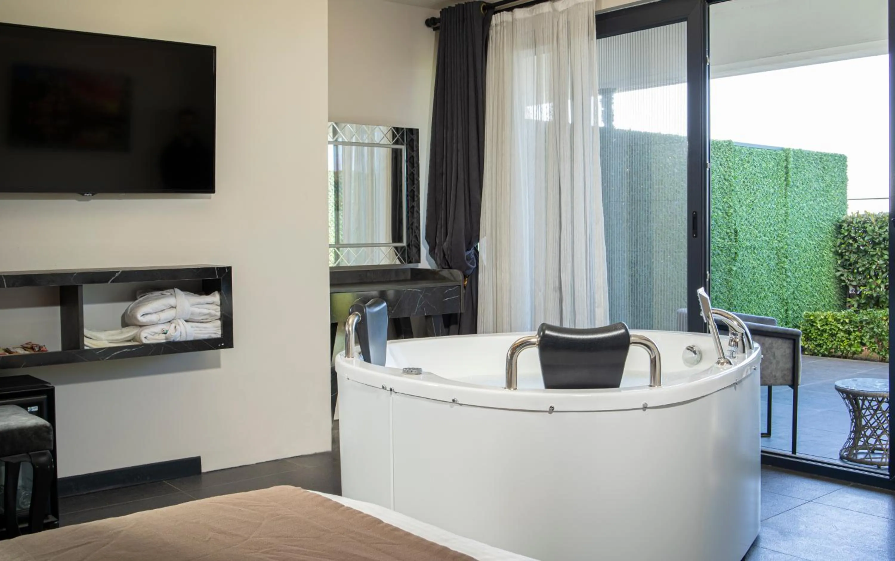 Bedroom in La Cielo Hotel Bostancı