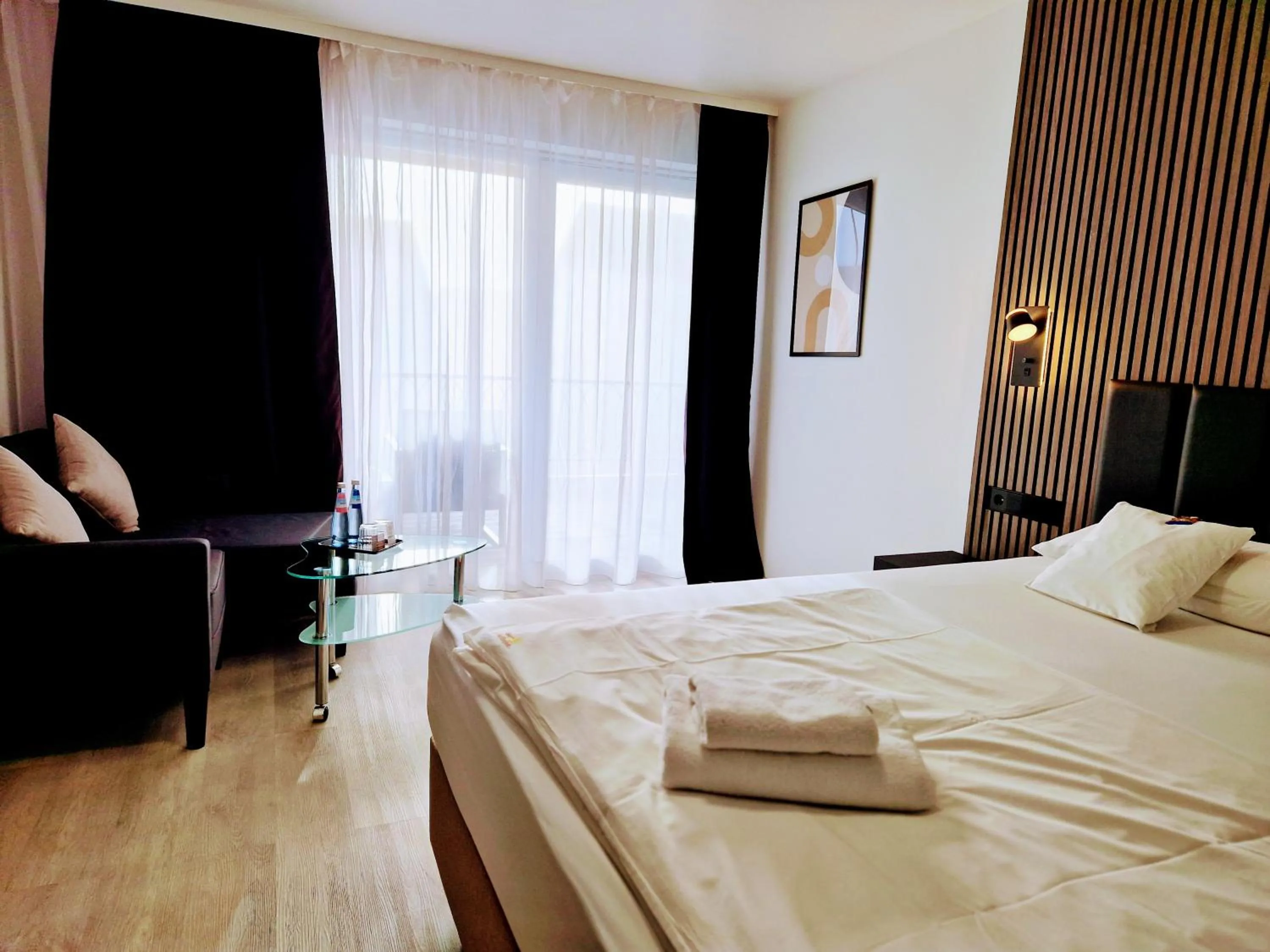 Photo of the whole room, Bed in Hotel am Kurpark