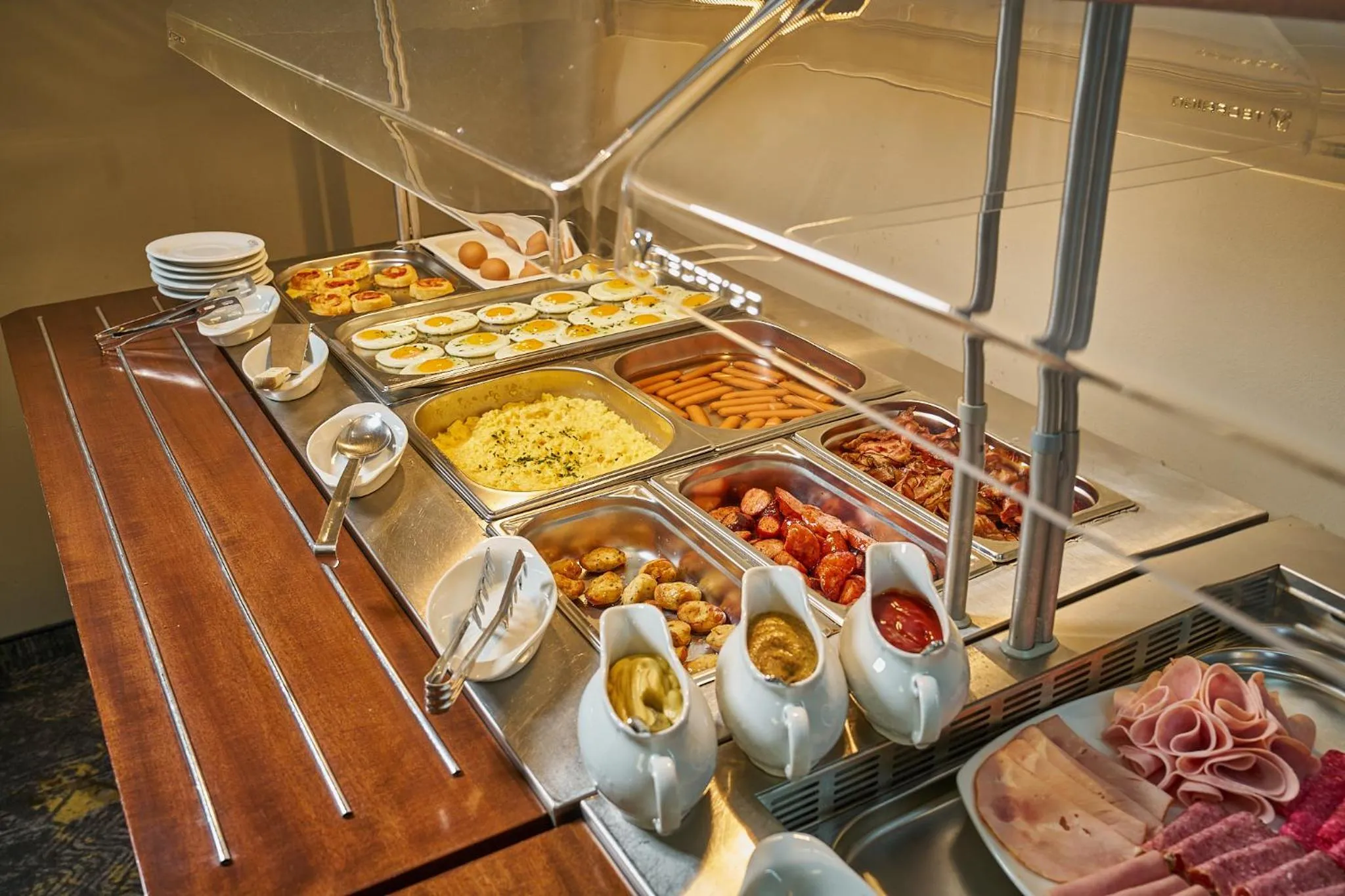 Breakfast in Wellness Hotel Queens