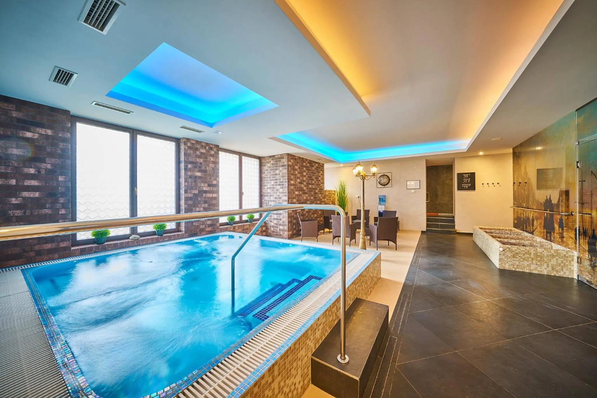Spa and wellness centre/facilities in Wellness Hotel Queens