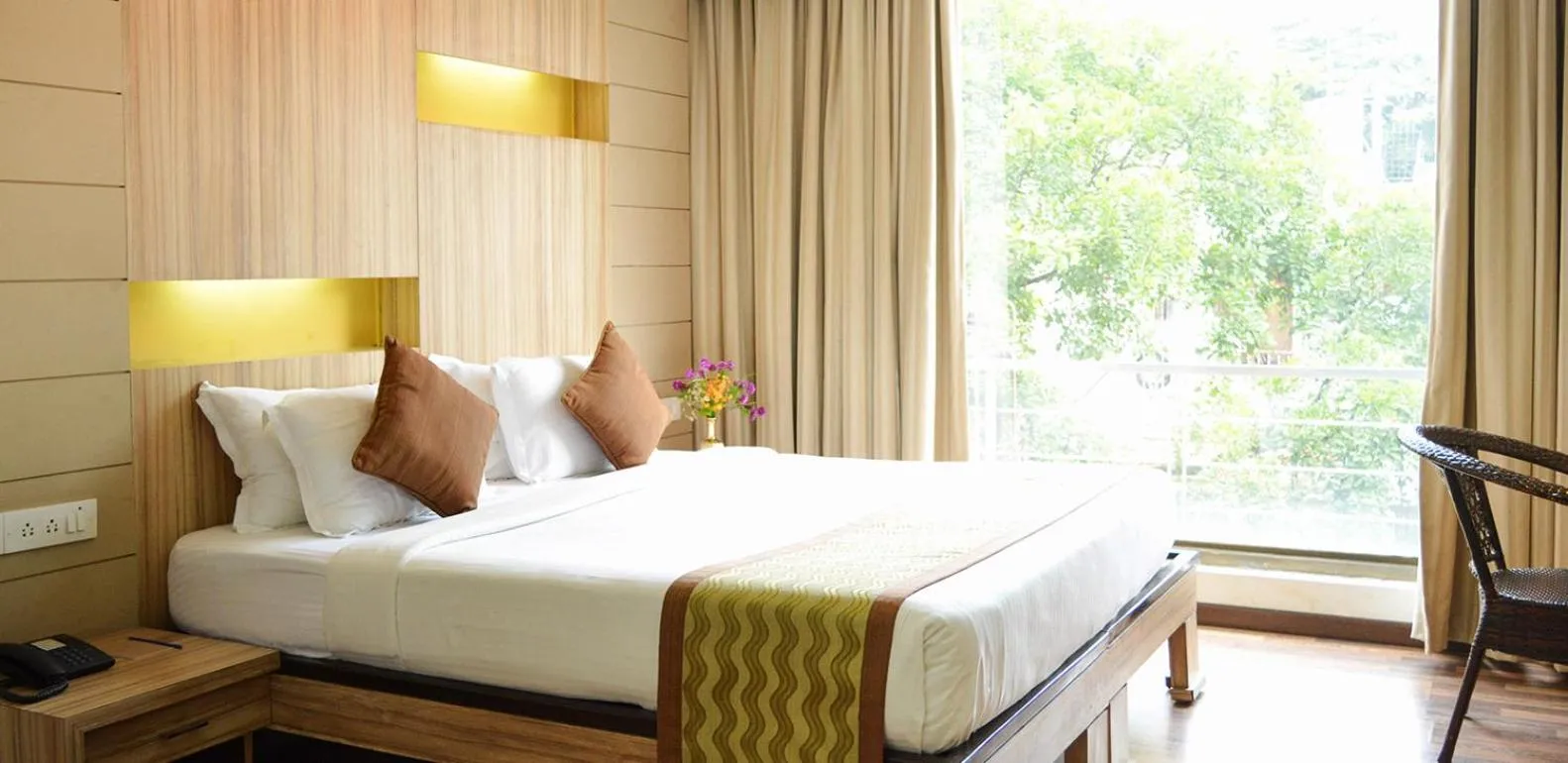 Bedroom, Bed in Hotel City Centre Residency