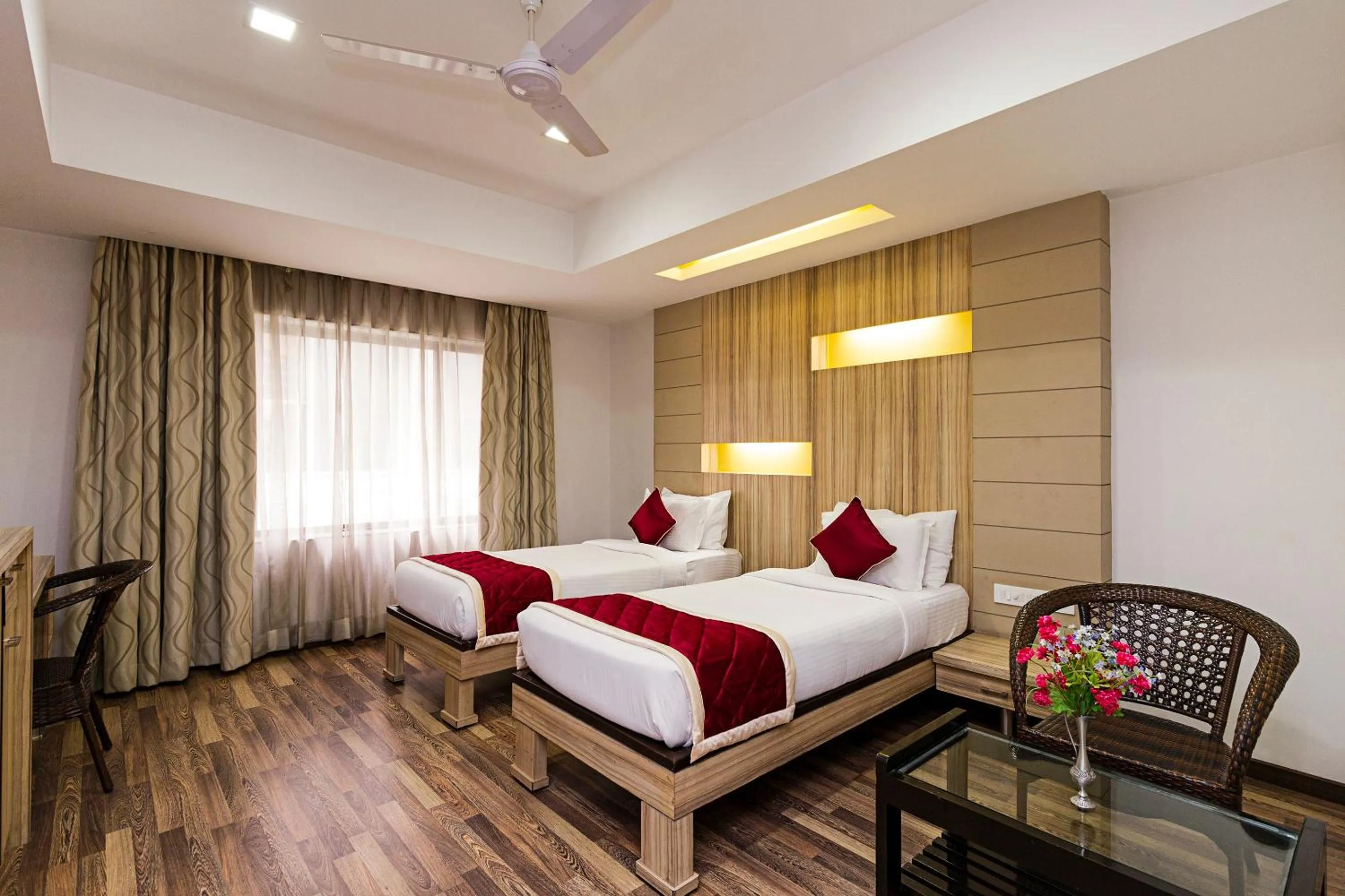 Bedroom, Bed in Hotel City Centre Residency