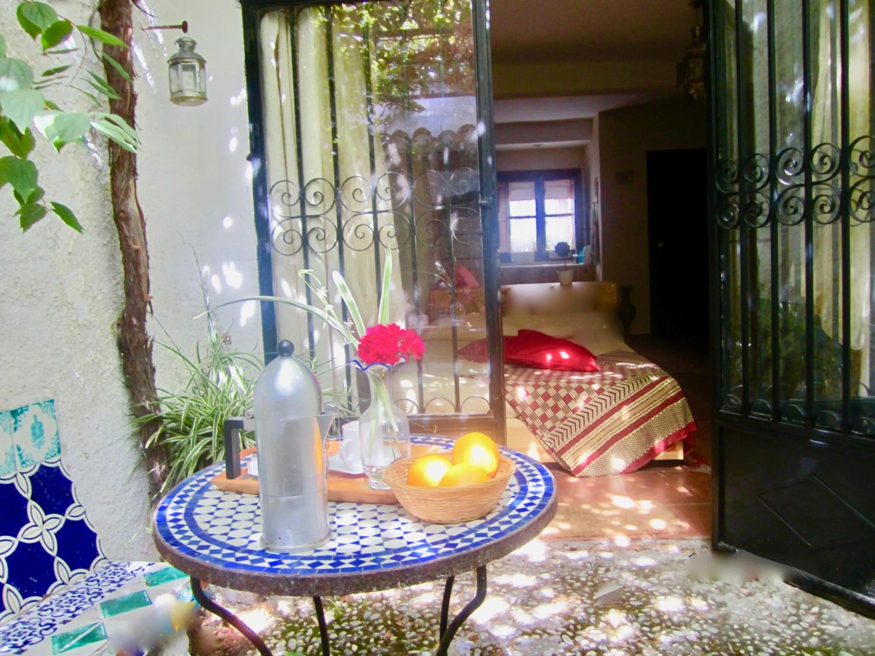 Food and drinks in Patio Granada