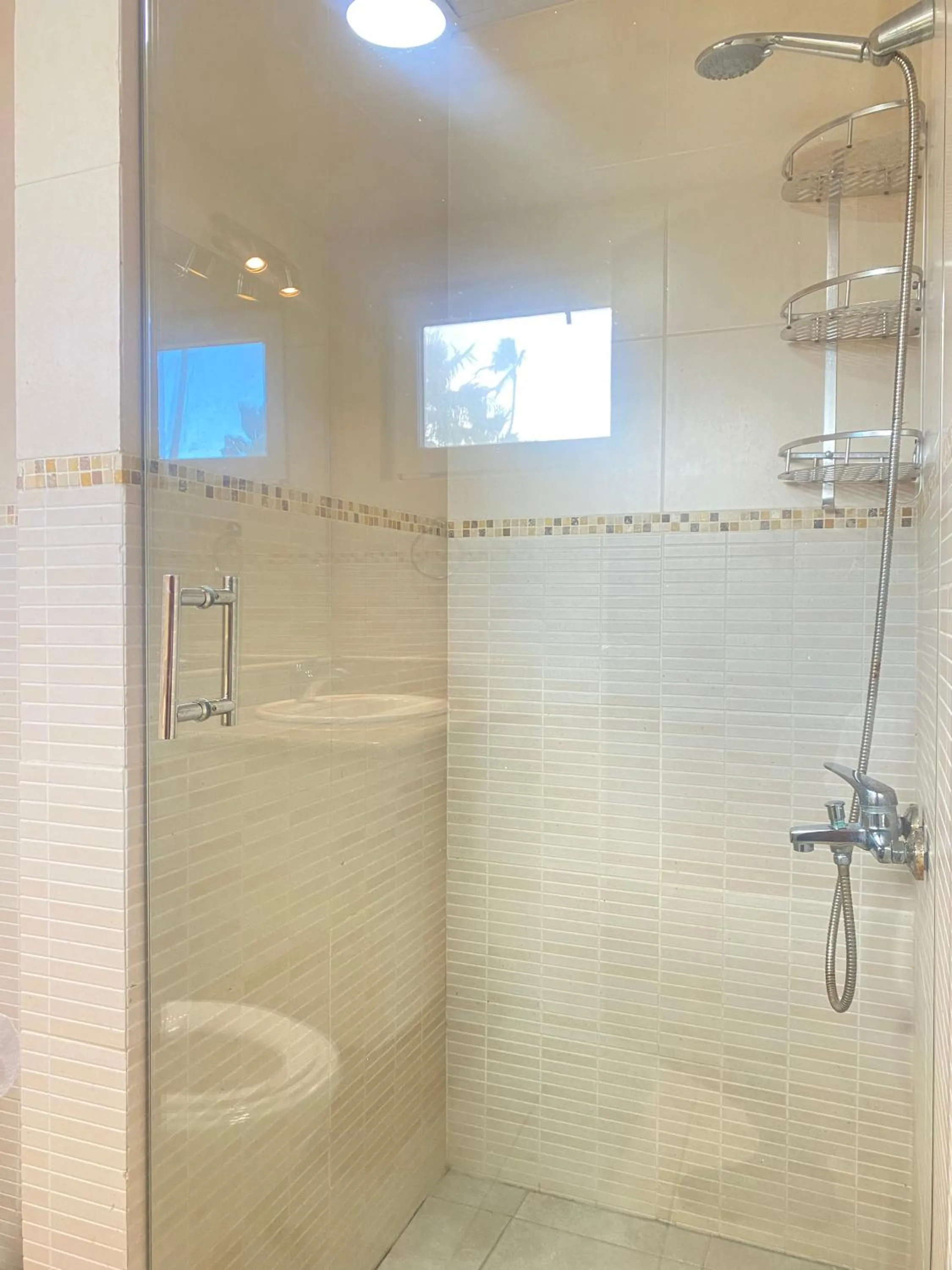 Shower in Stanza Mare Beach Front