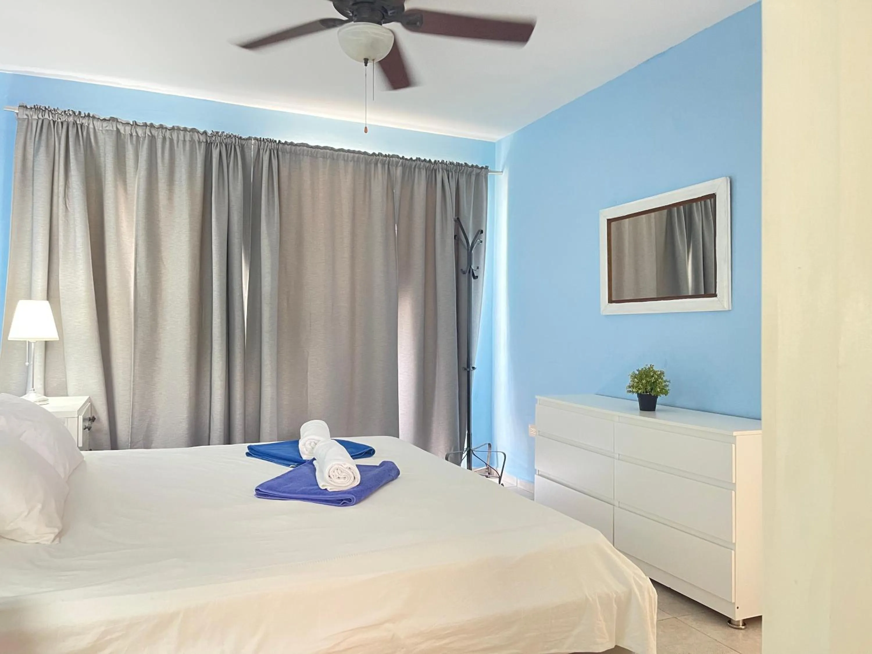 Bed in Stanza Mare Beach Front