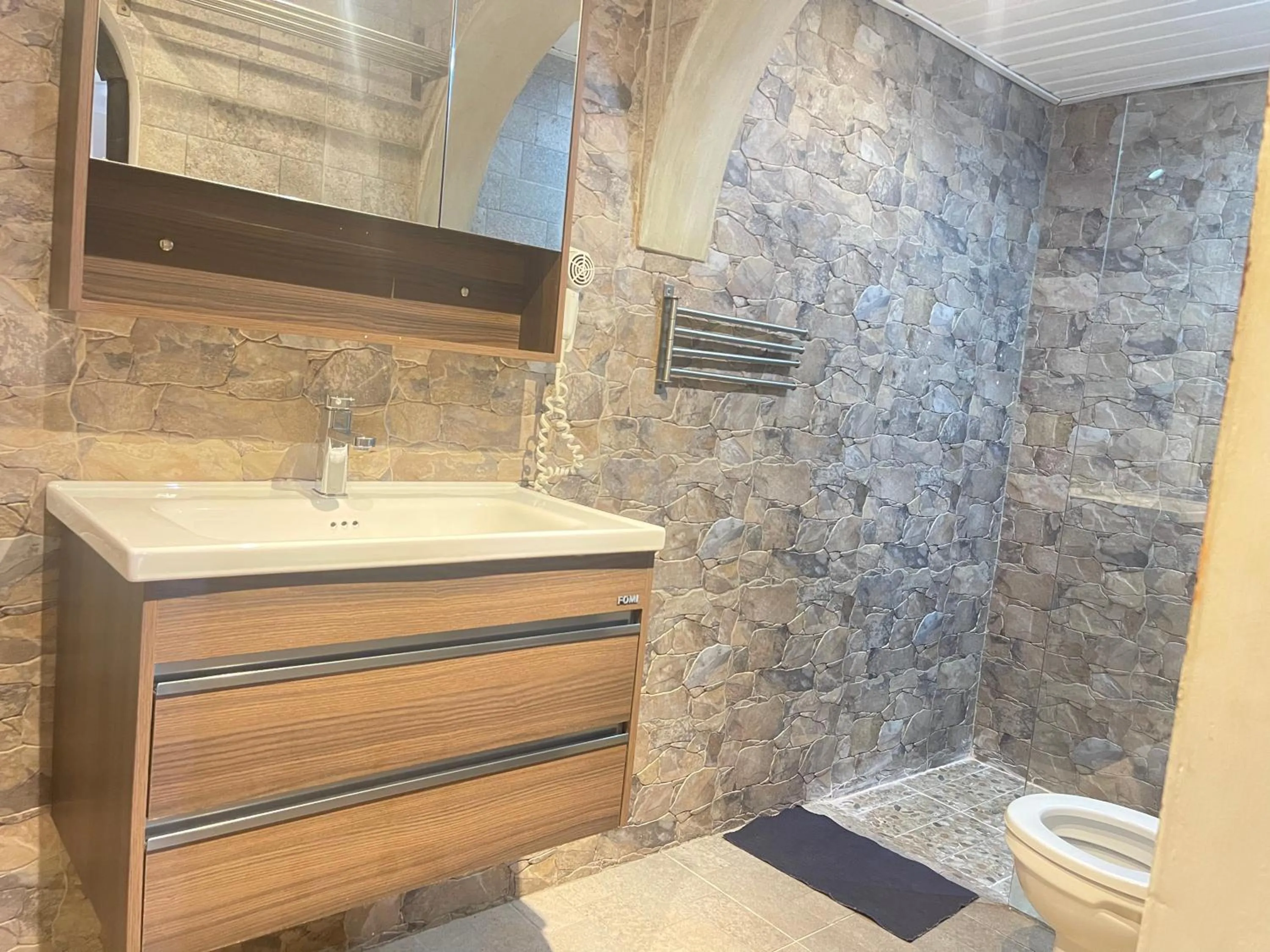 Shower in Stanza Mare Beach Front