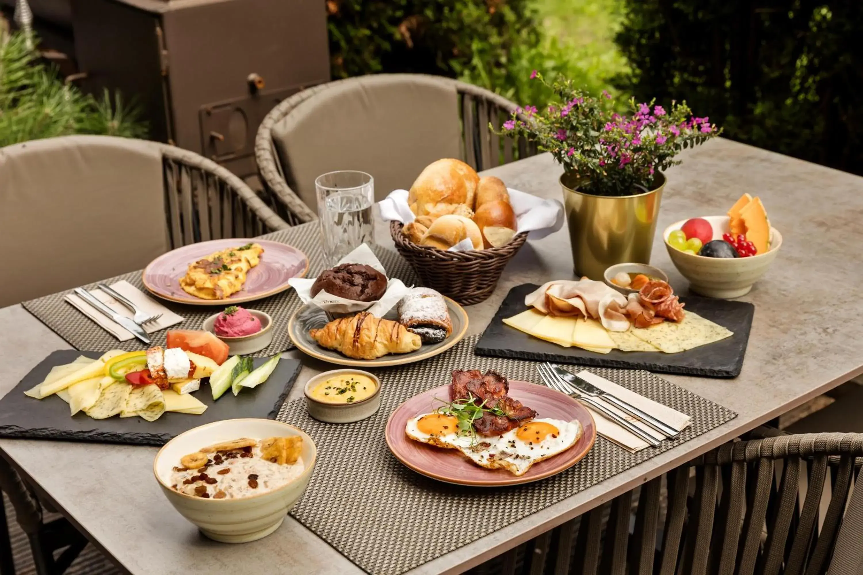 Restaurant/places to eat in Austria Trend Hotel Congress Innsbruck Restaurant/places to eat in Austria Trend Hotel Congress Innsbruck