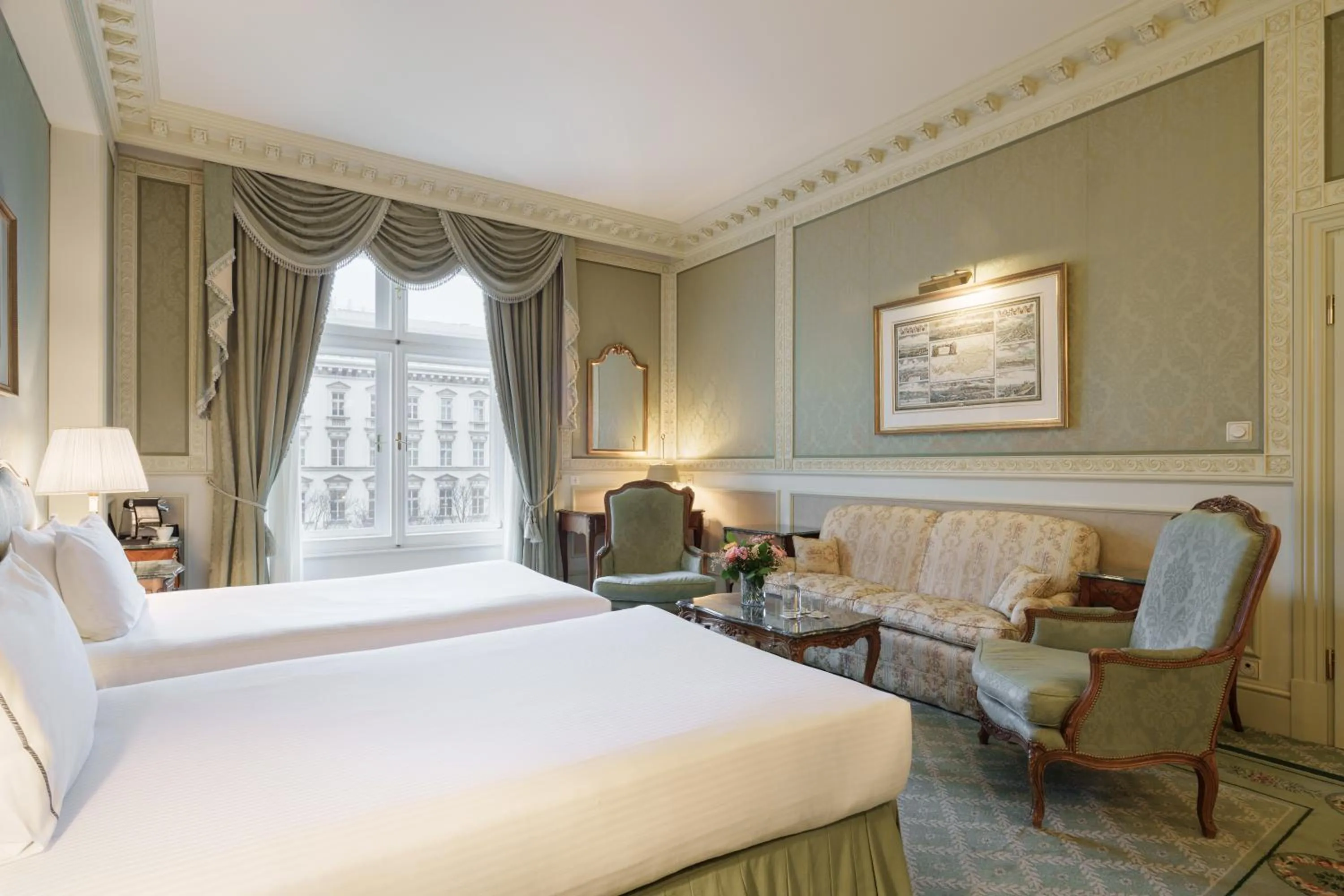 Bed in Eurostars Grand Hotel Wien