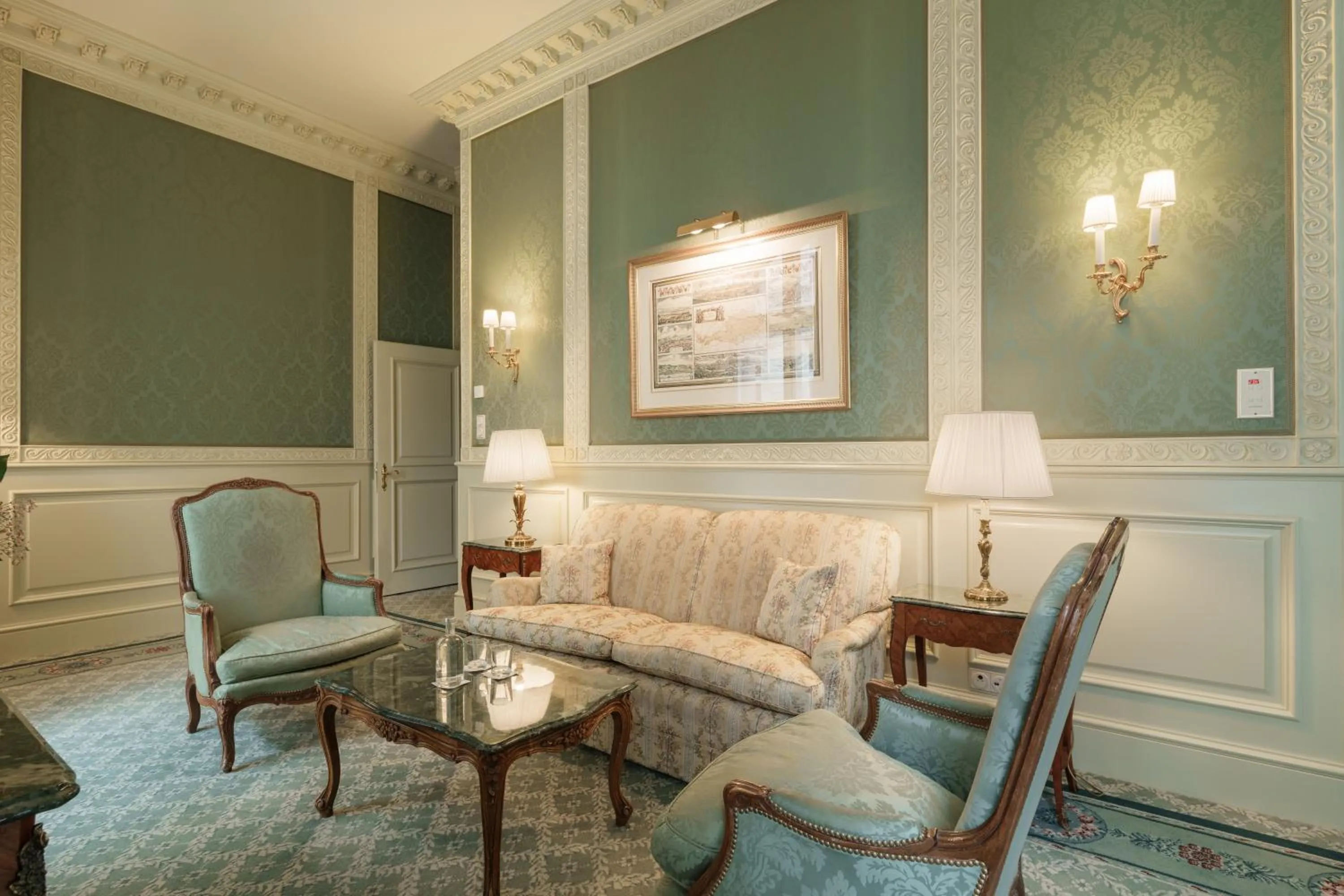 Seating area in Eurostars Grand Hotel Wien